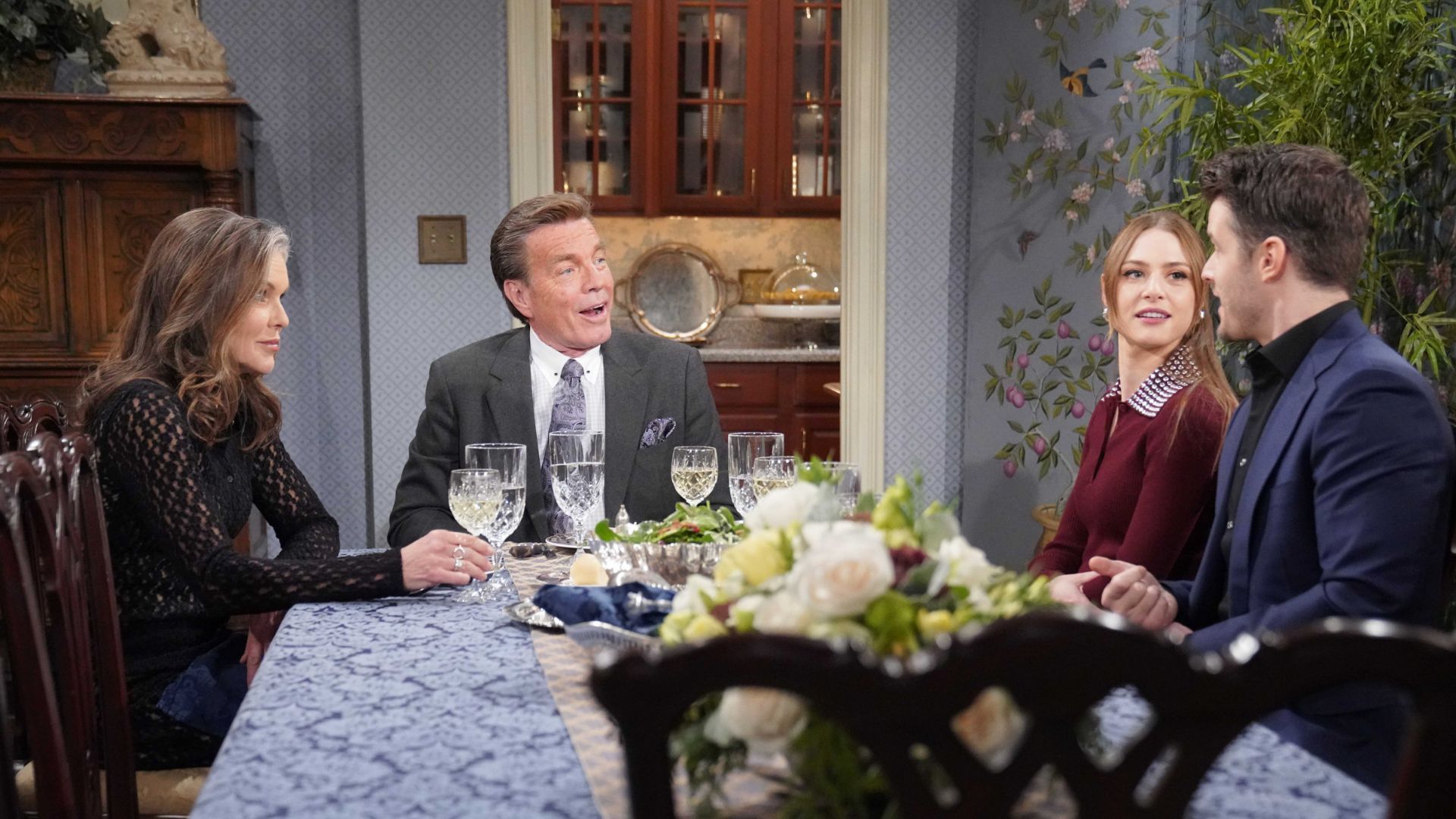 The Abbotts have lunch on The Young and the Restless | Image: JPI