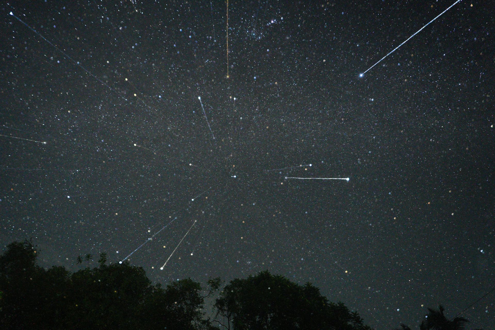 Geminids Meteor Shower - Source: Getty