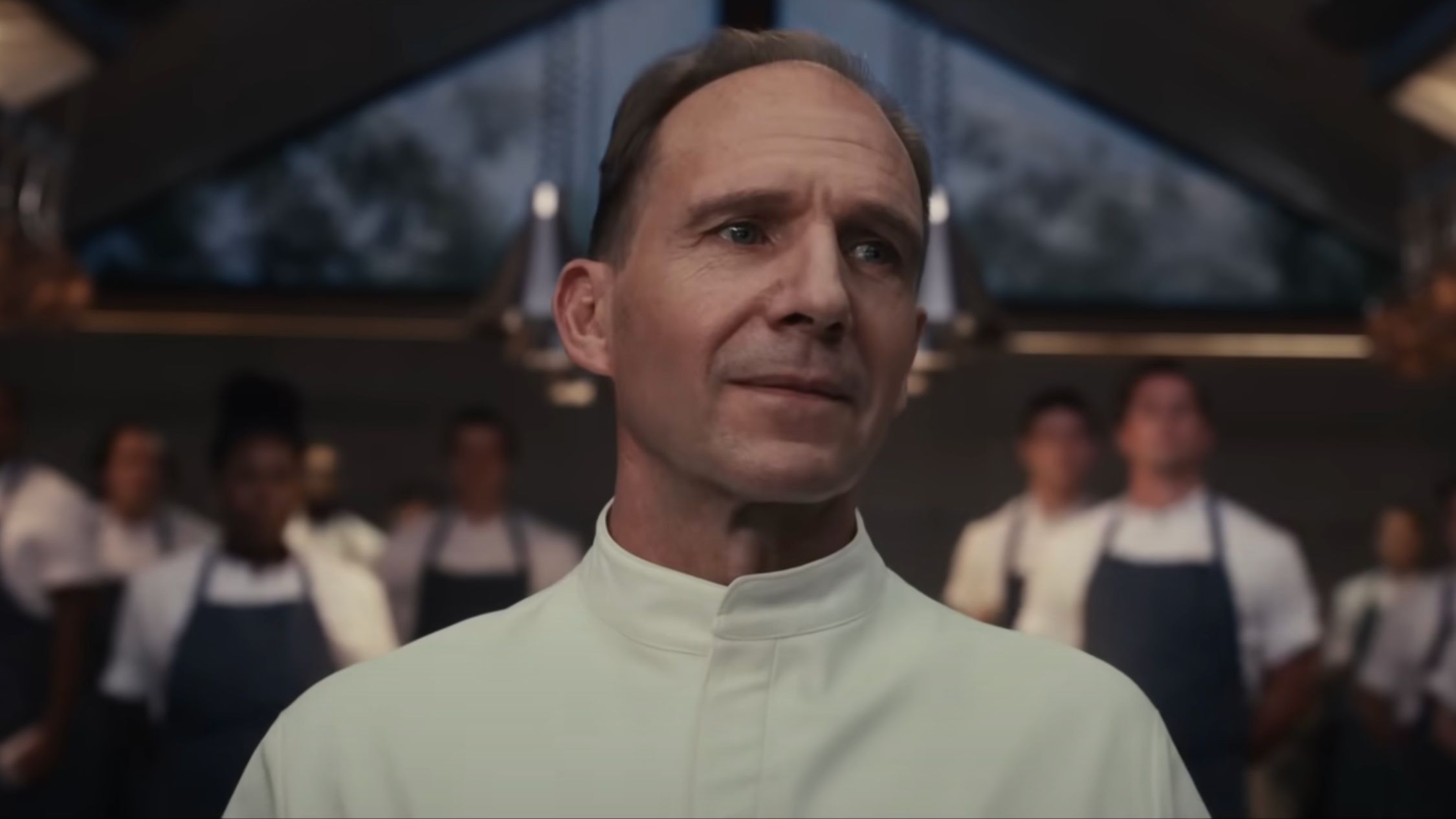 Ralph Fiennes as Julian Slowik (Image via YouTube/@searchlightpictures)