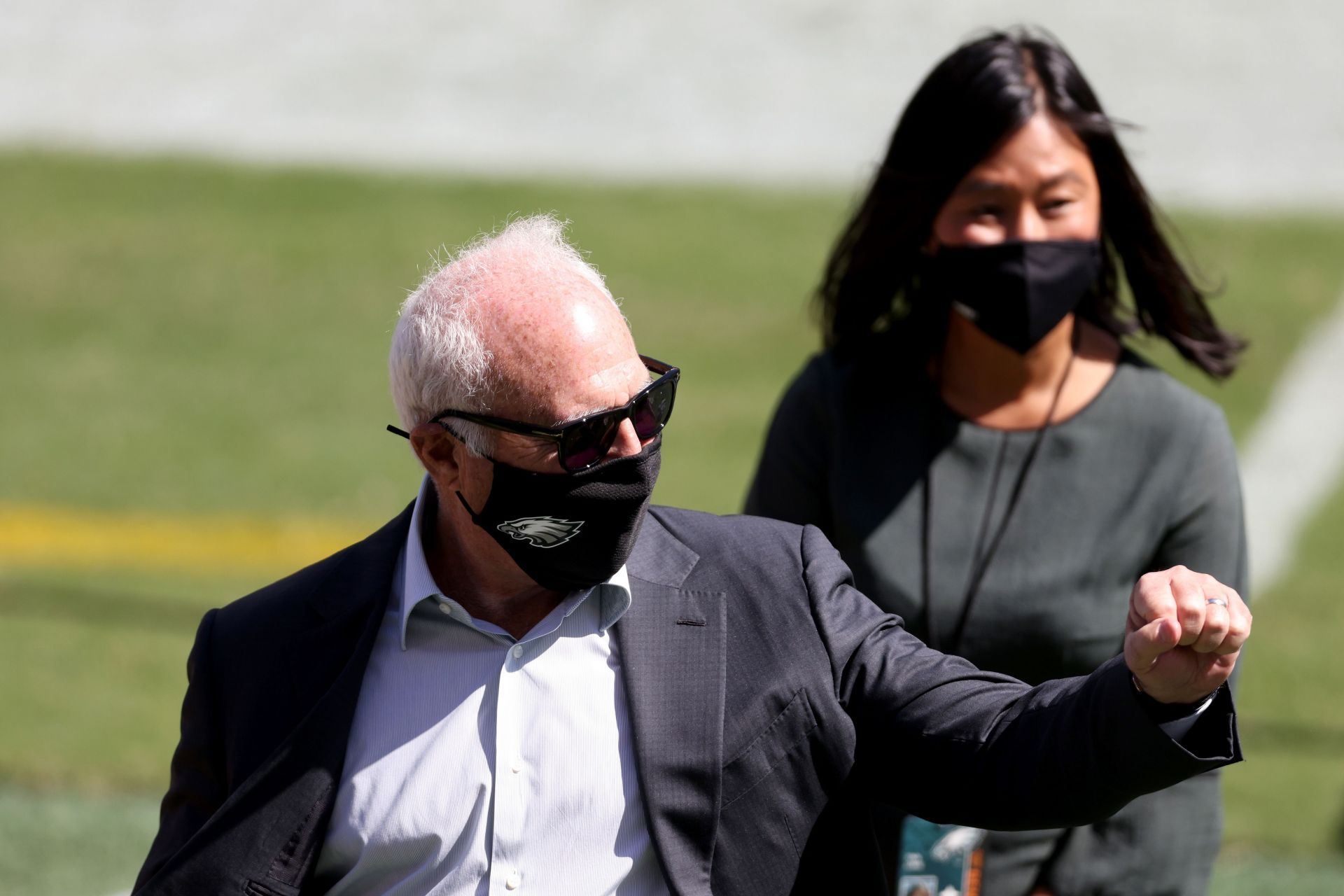 Jeffrey Lurie married his second wife, Tina Lai in 2013 (Image via Rob Carr/Getty Images)