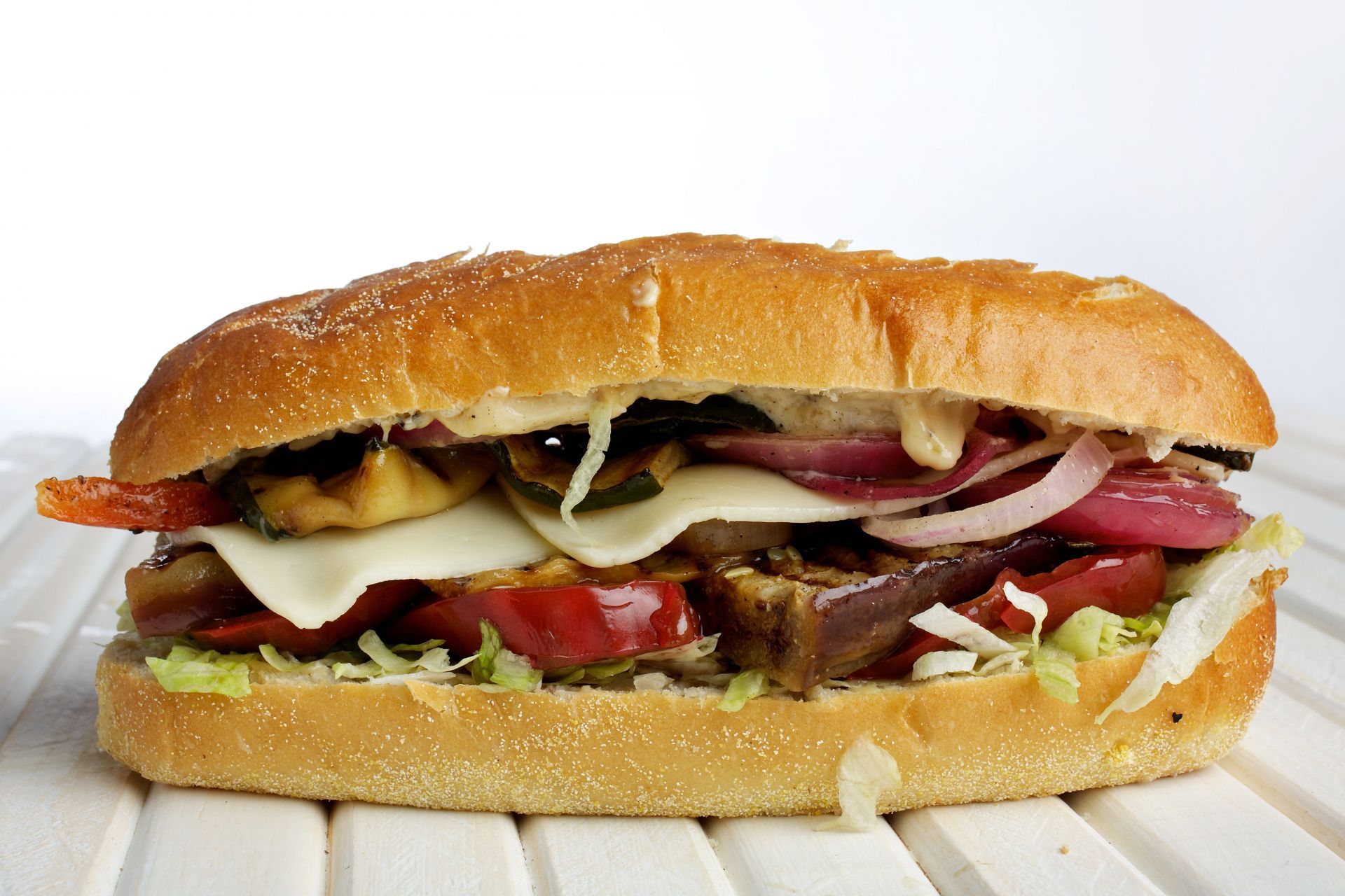 Grilled Vegetable Po Boys (Image via Getty)