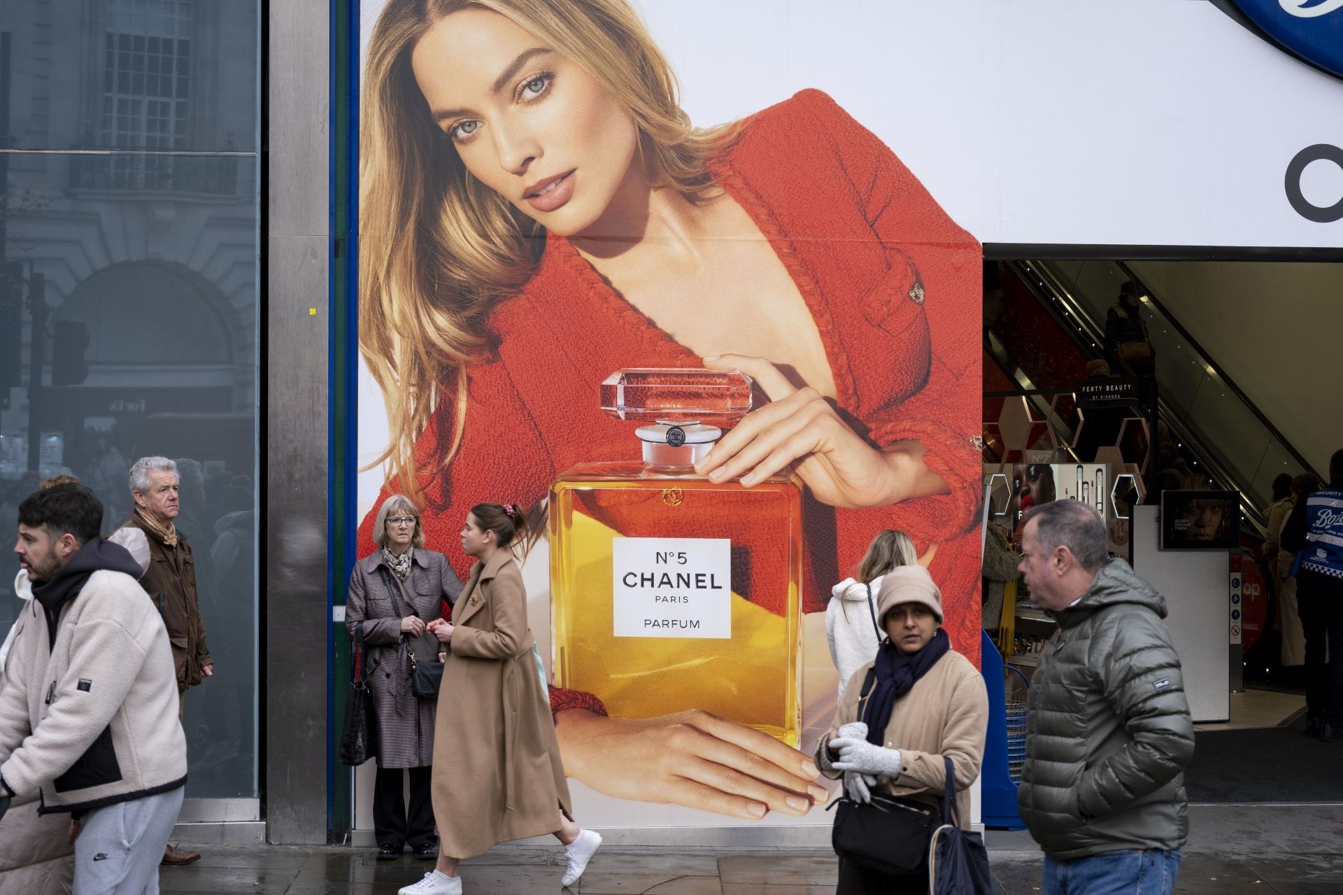 Chanel No 5 Advertising In London - Source: Getty