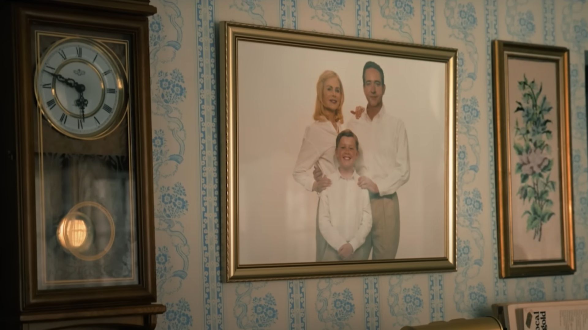 A family photo of Vandergroots on a wall in Hollands