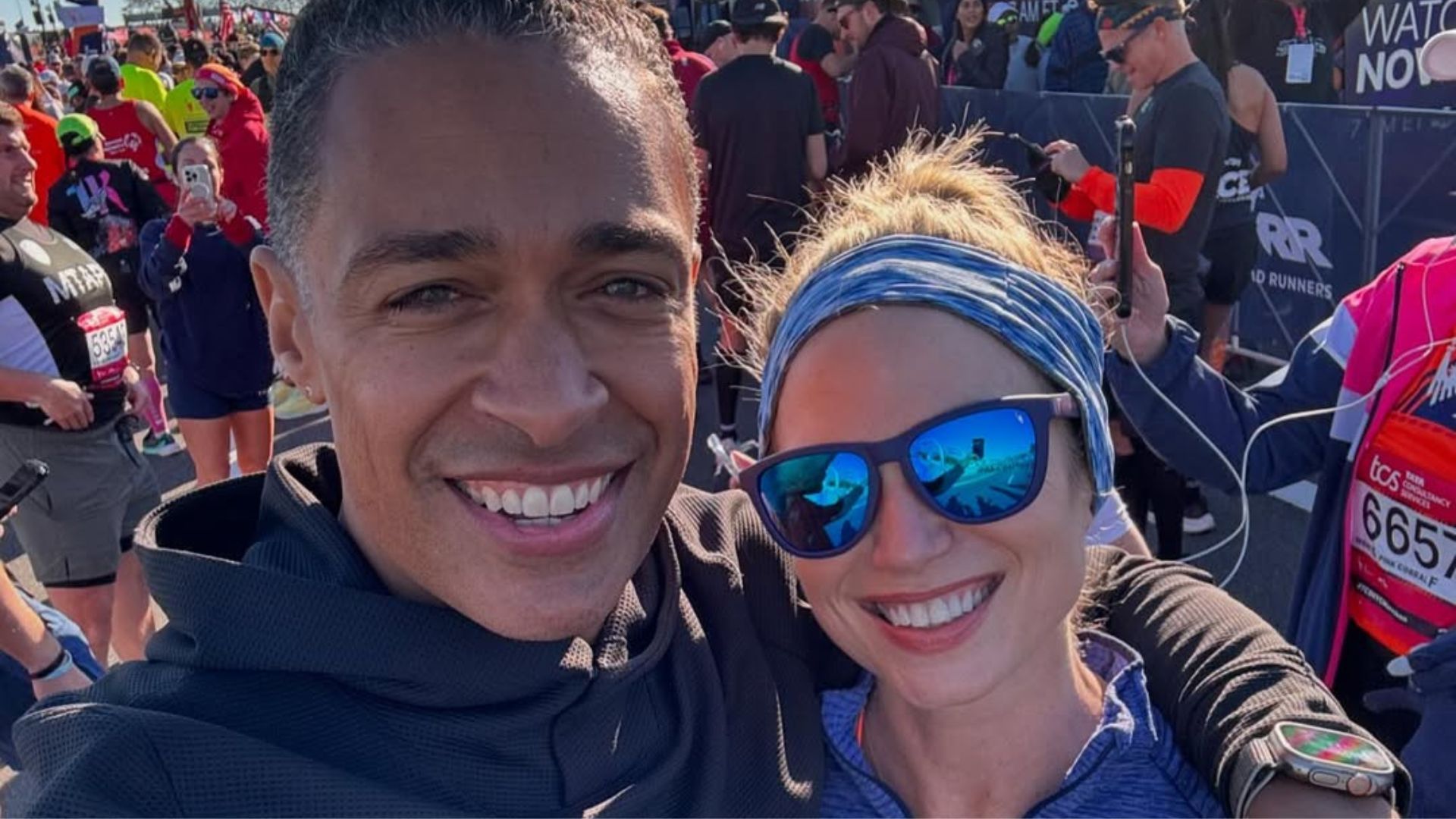 Amy Robach and T.J. Holmes spark engagement rumors (Image via Instagram/@ajrobach)