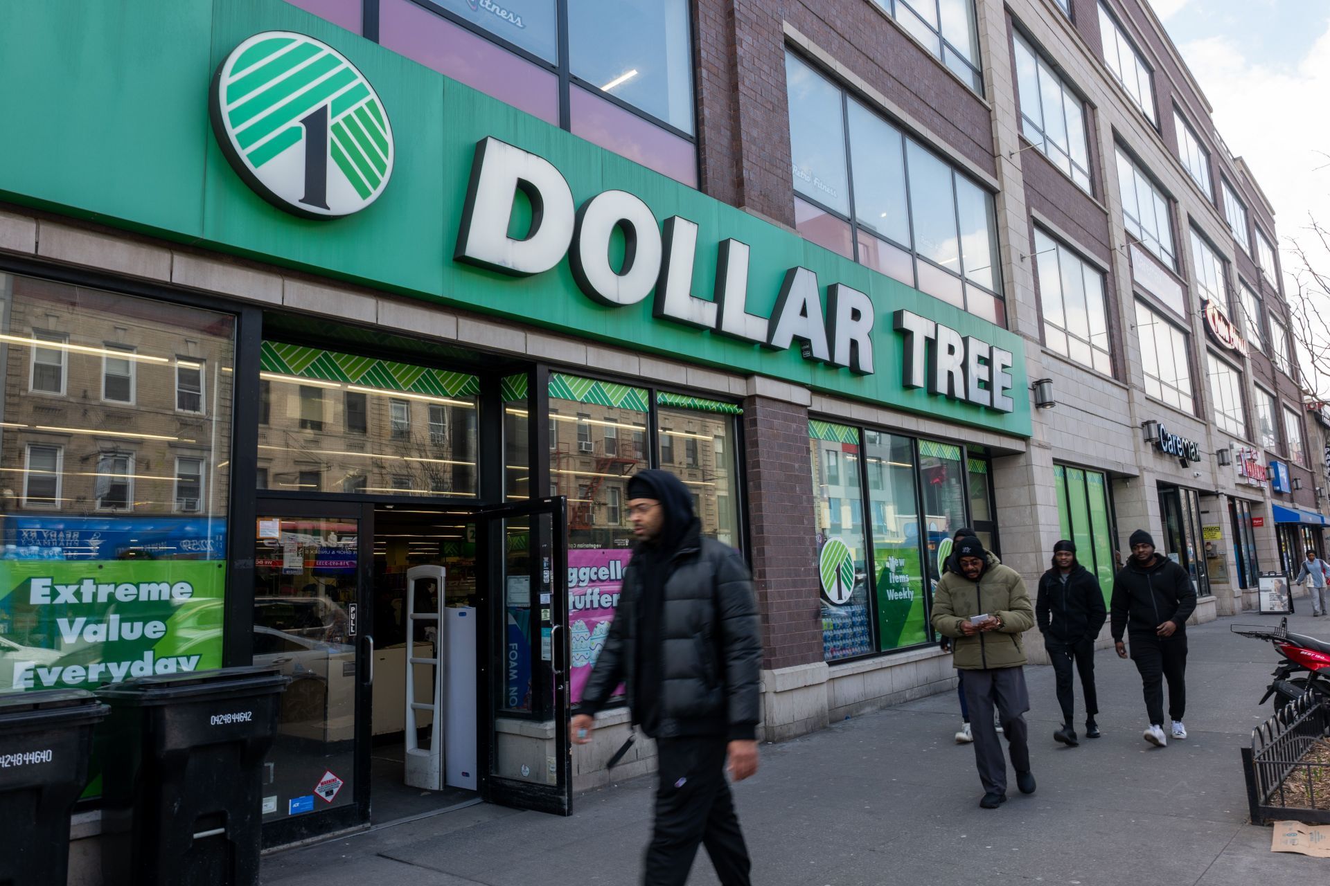 Dollar Tree To Sell Off Family Dollar For 1 Billion - Source: Getty