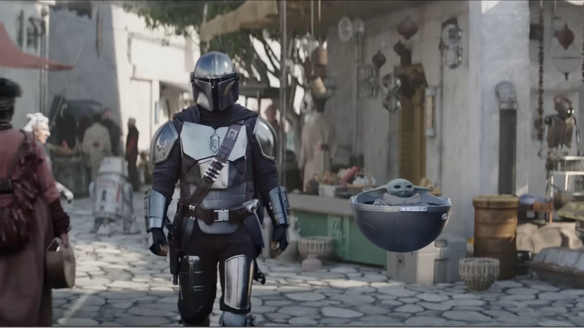 Pedro Pascal plays the role of Din Djarin in The Mandalorian (Image via YouTube/Star Wars)