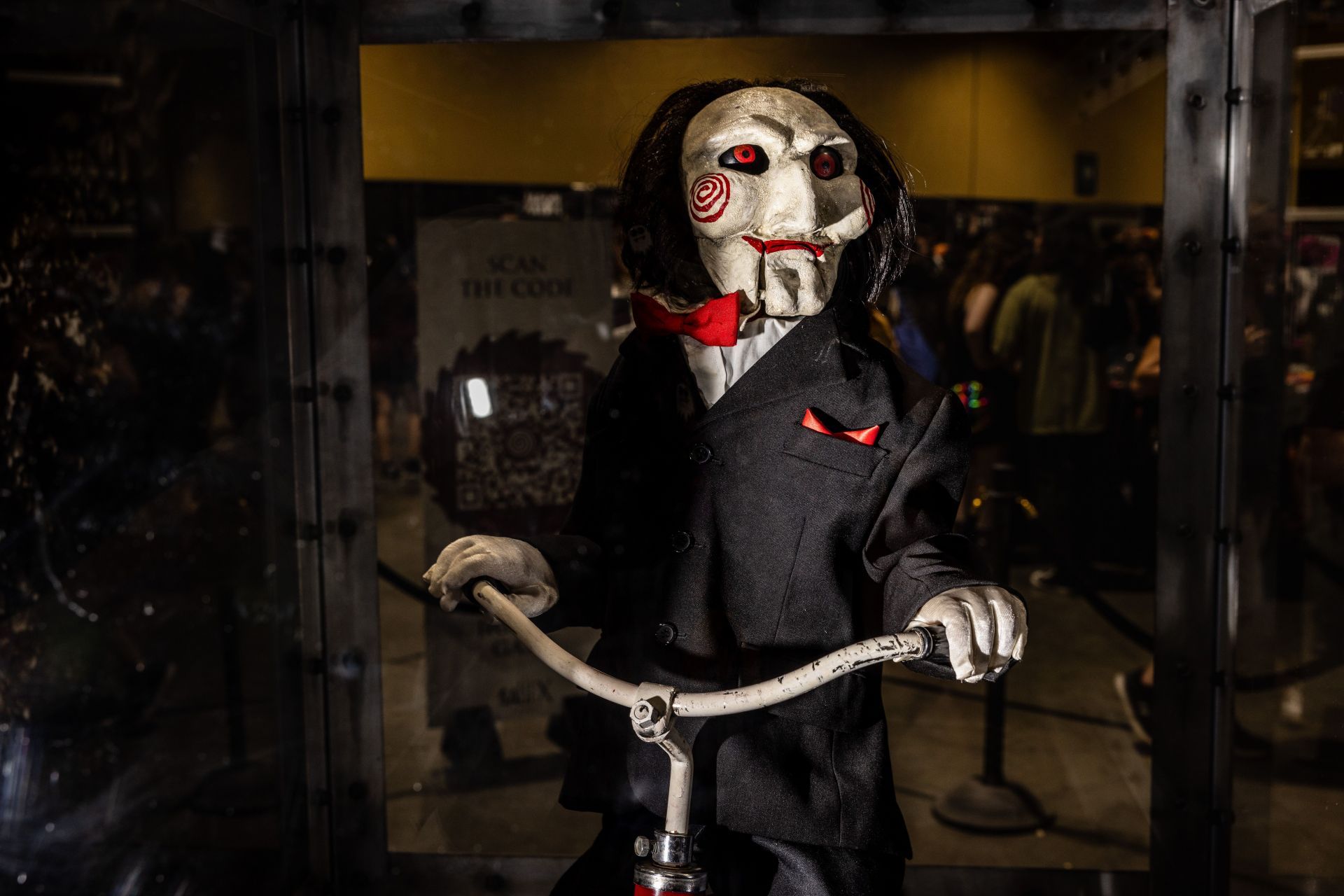 People dressing up in cosplay during Midsummer Scream, a Halloween and horror convention, in Long Beach, CA - Source: Getty
