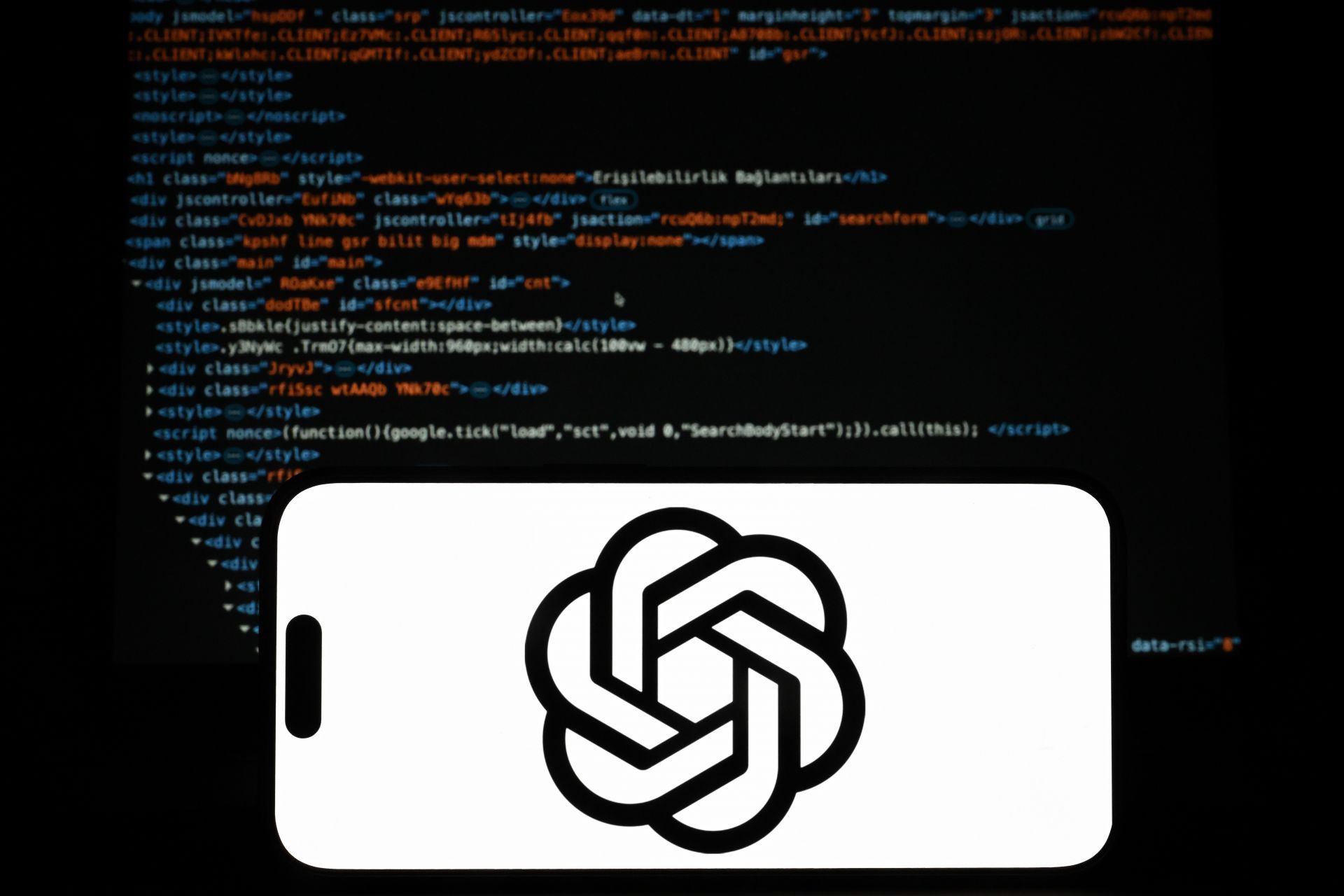 ChatGPT and Apple - Source: Getty