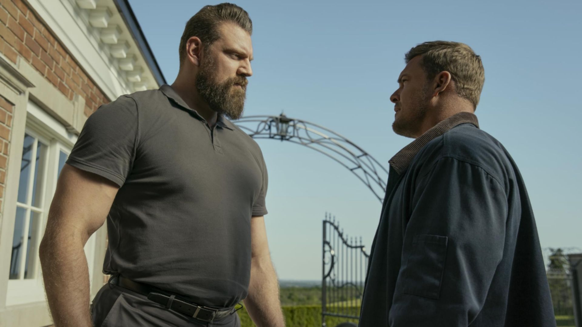 Reacher and Paulie in Reacher Season 3 (Image via Prime Video)