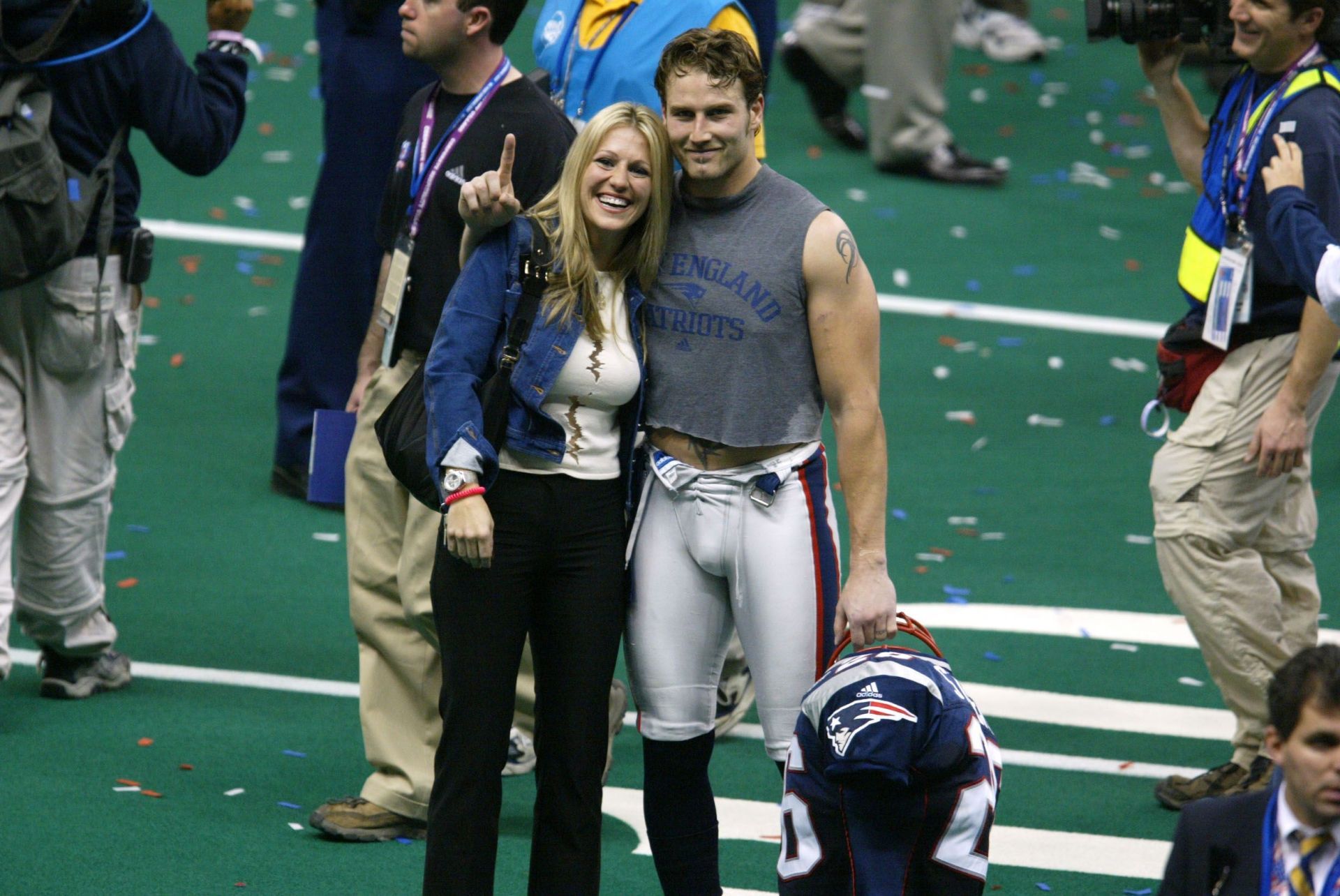 Superbowl XXXVI  X - Source: Getty