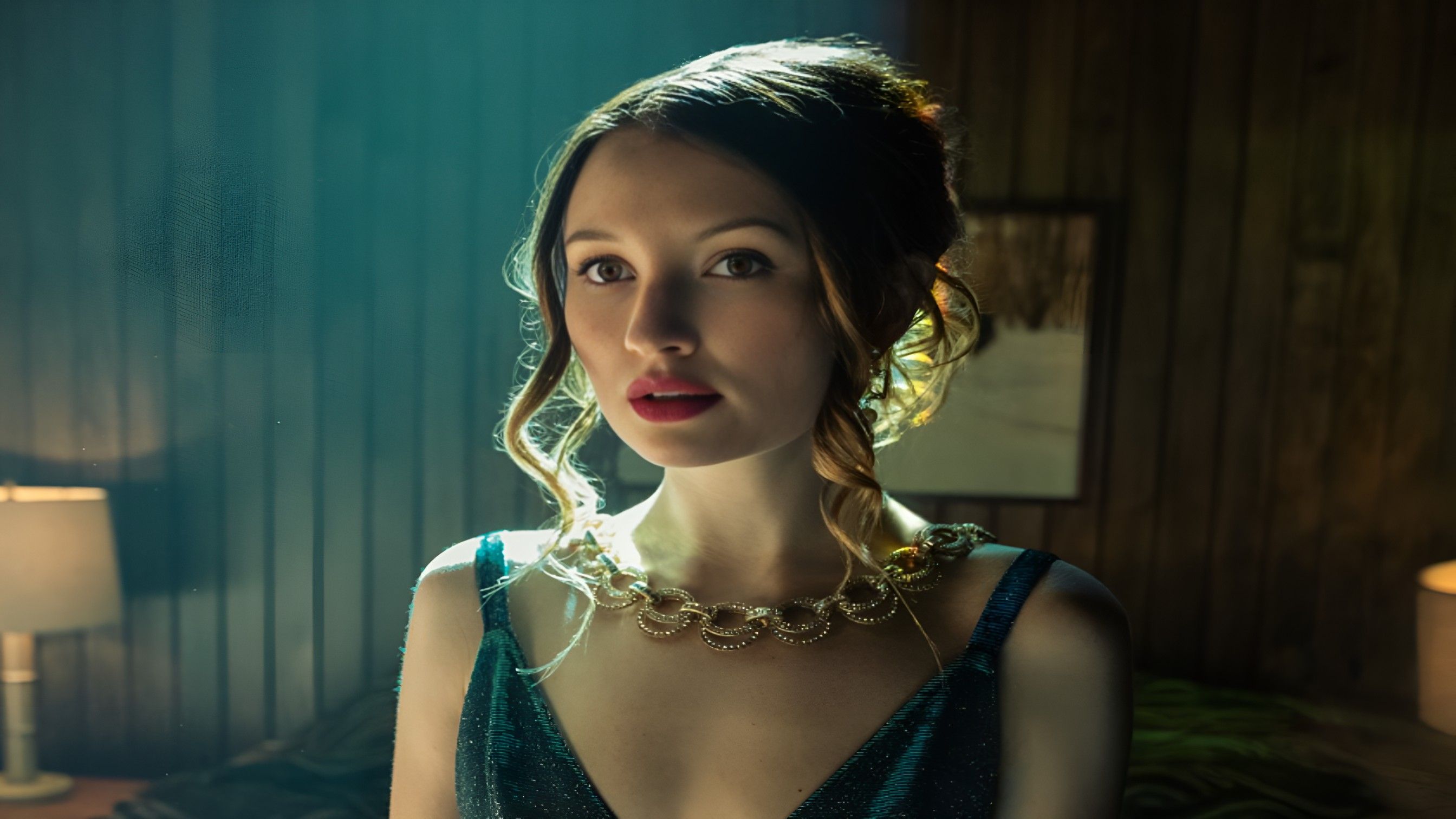 Emily Browning ft American Gods ( Image via Instagram / @amgodsintl )