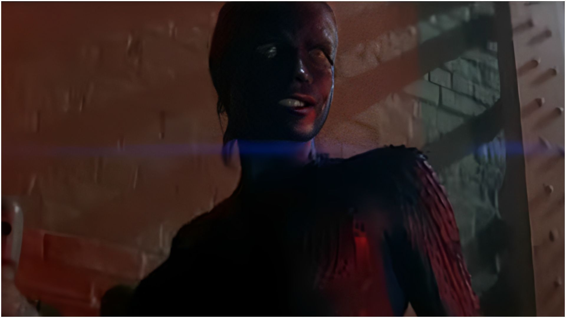 A still from X-Men | Image via Rotten Tomatoes Classic Trailers YouTube