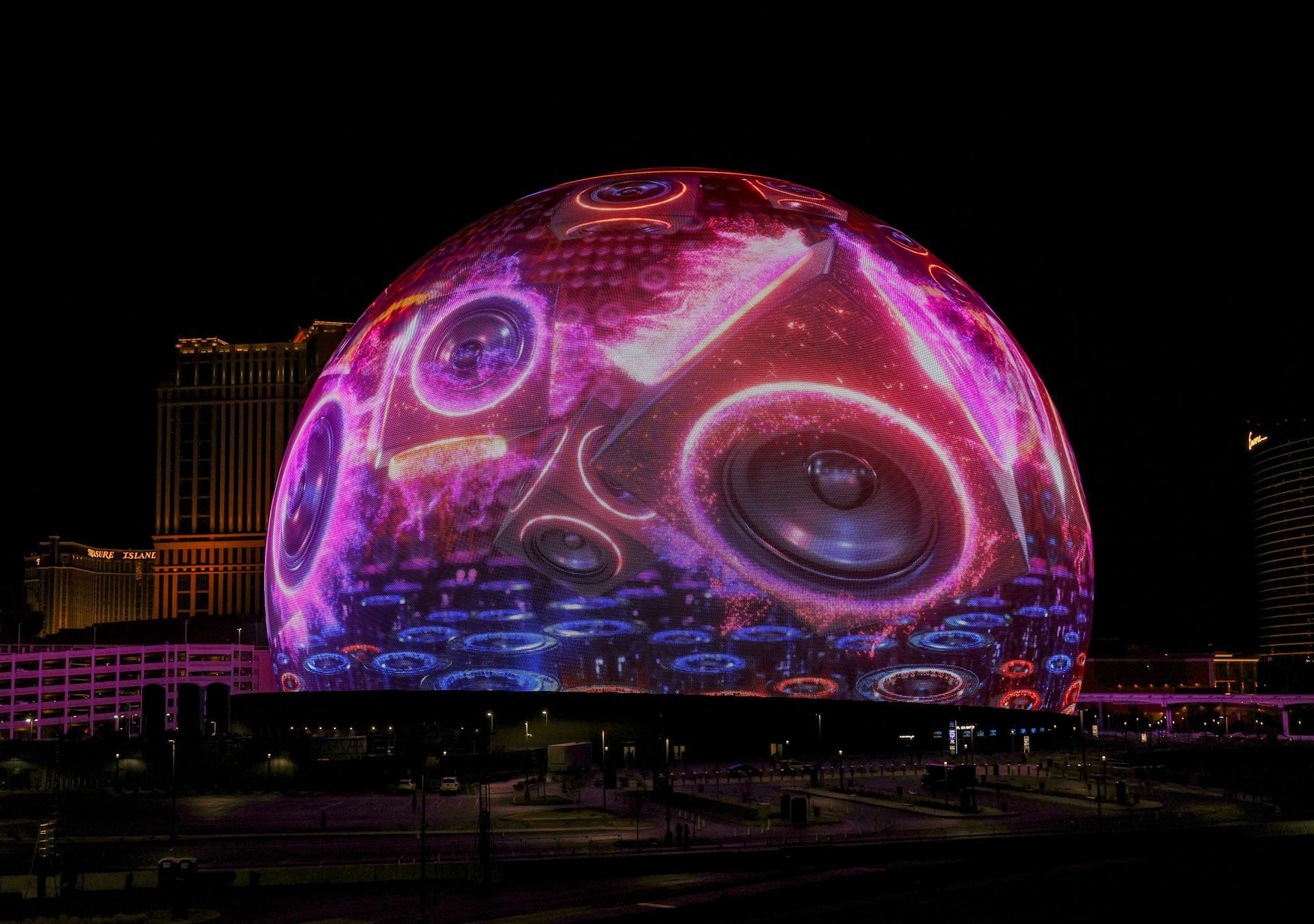 Sphere Lights Up Las Vegas Skyline - Source: Getty Photo by Ethan Miller