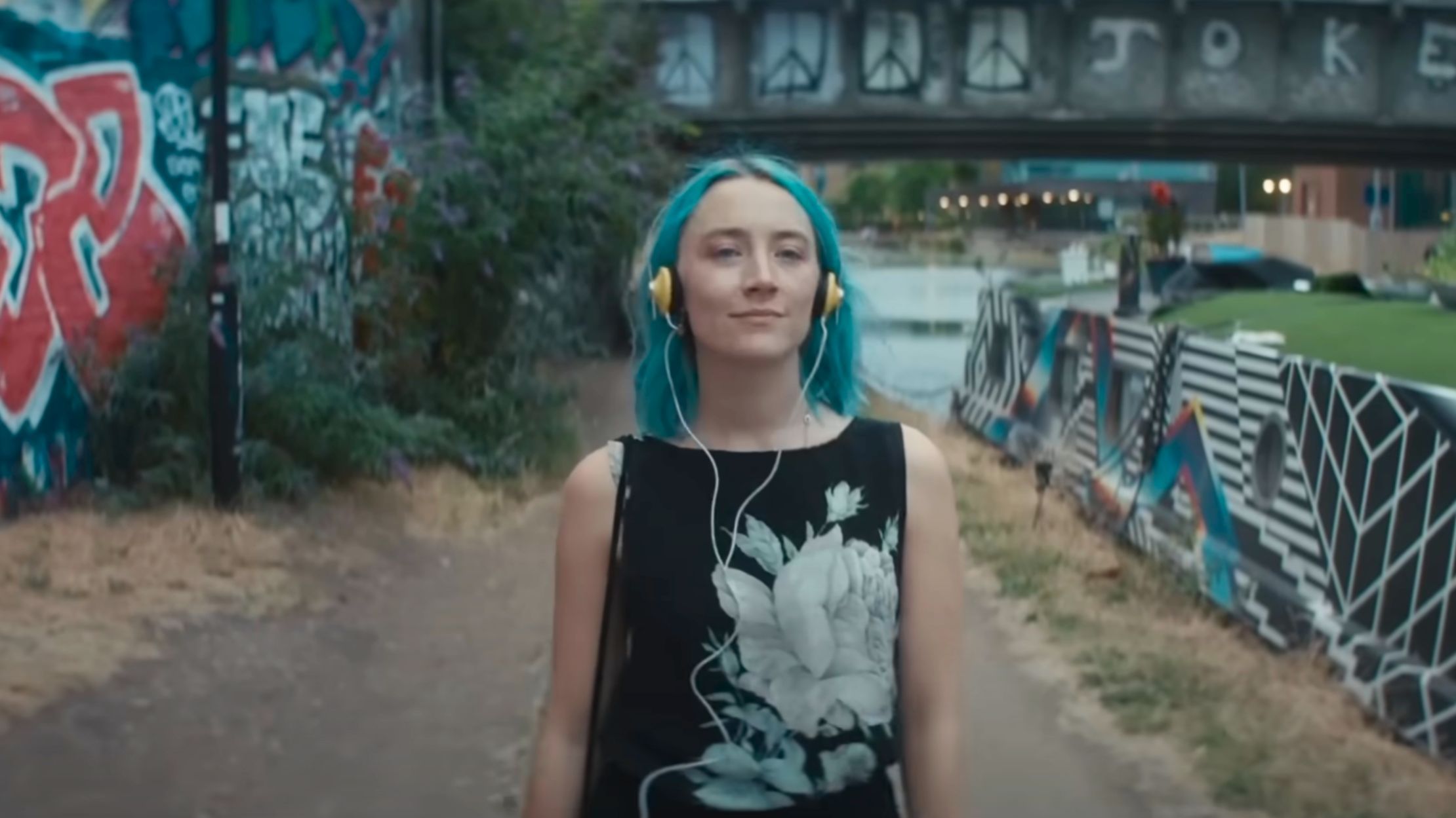 A still from The Outrun, starring Saoirse Ronan (Image via YouTube/@SonyPicturesClassics)