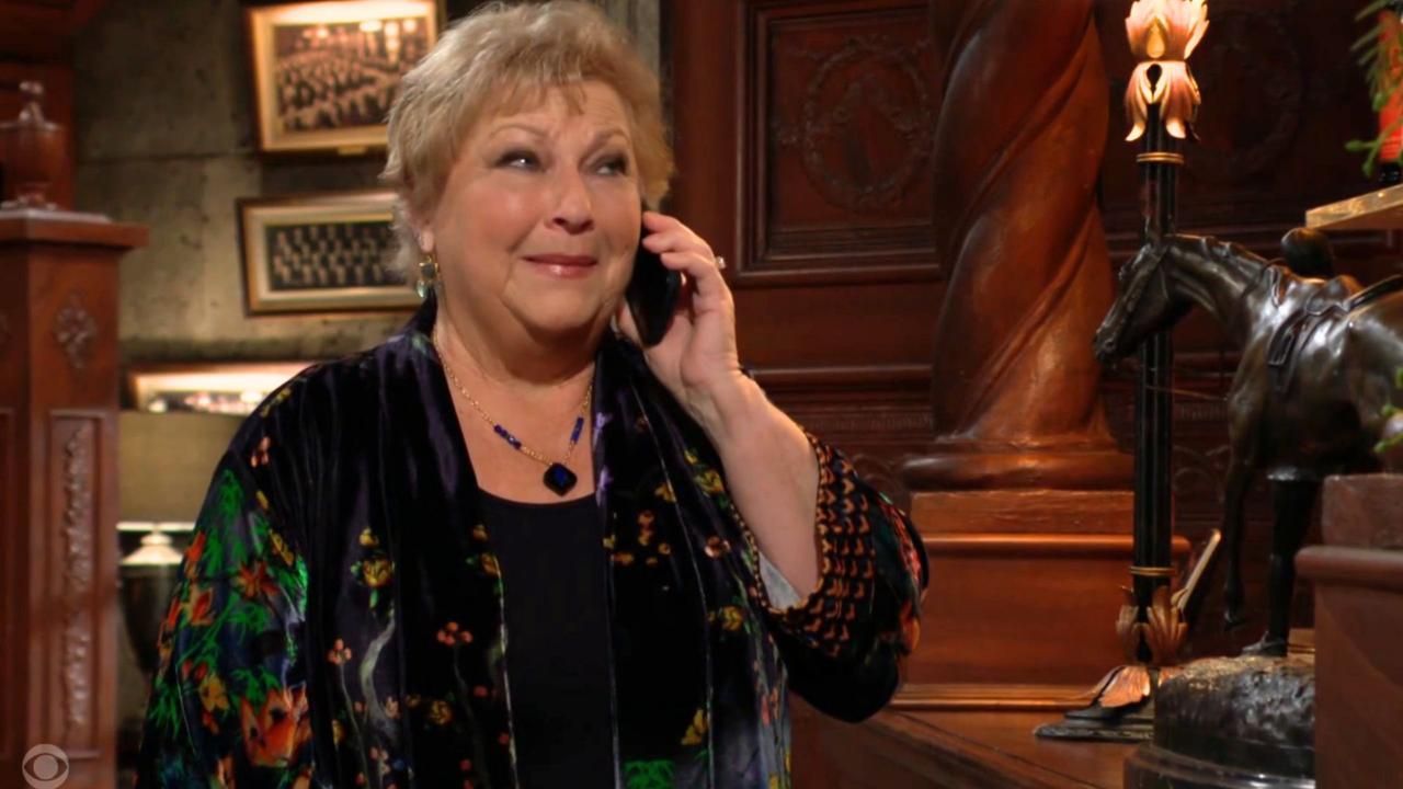 The Young and the Restless: Traci&#039;s second thoughts about Alan are turning into thirds | Image: CBS