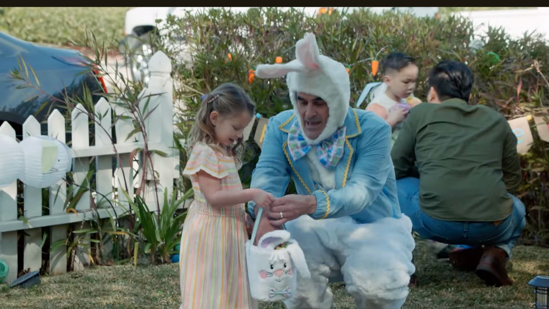 Modern Family not only explores the beauty of Easter but also fit the imminent finale of the show. (Image Source: Peacock/YouTube)