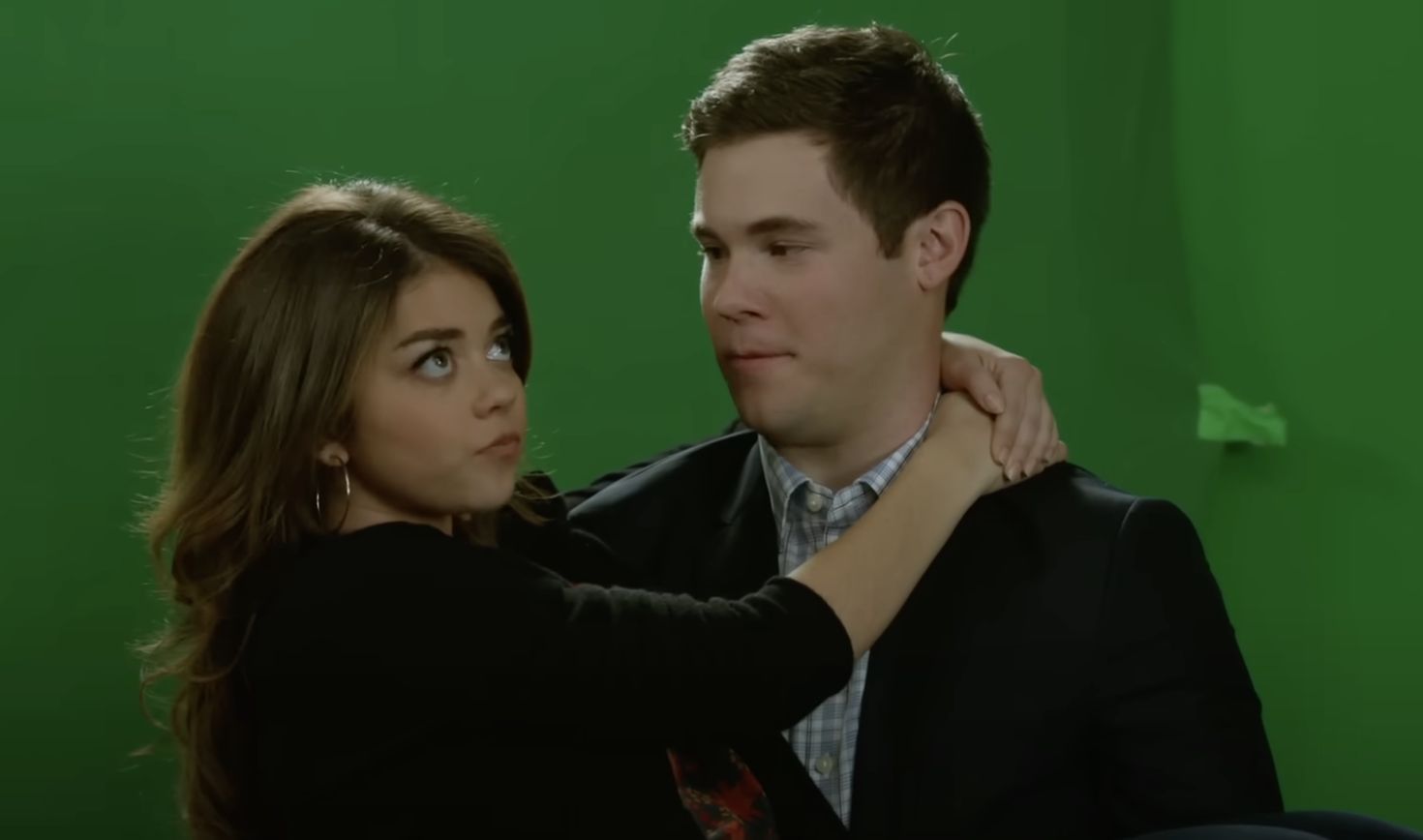 I always low-key wished Haley ended up with Andy on Modern Family (Image Via Peacock)