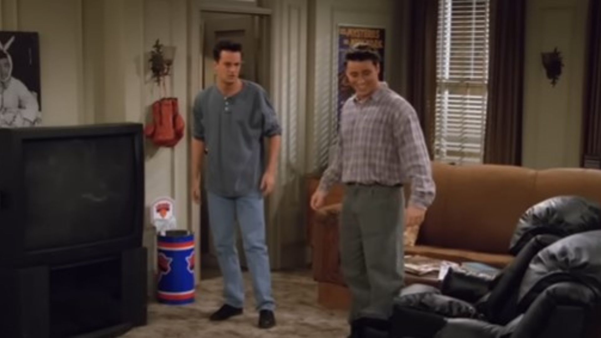 A classic Joey-Chandler moment from Friends | Image source: Friends on YouTube