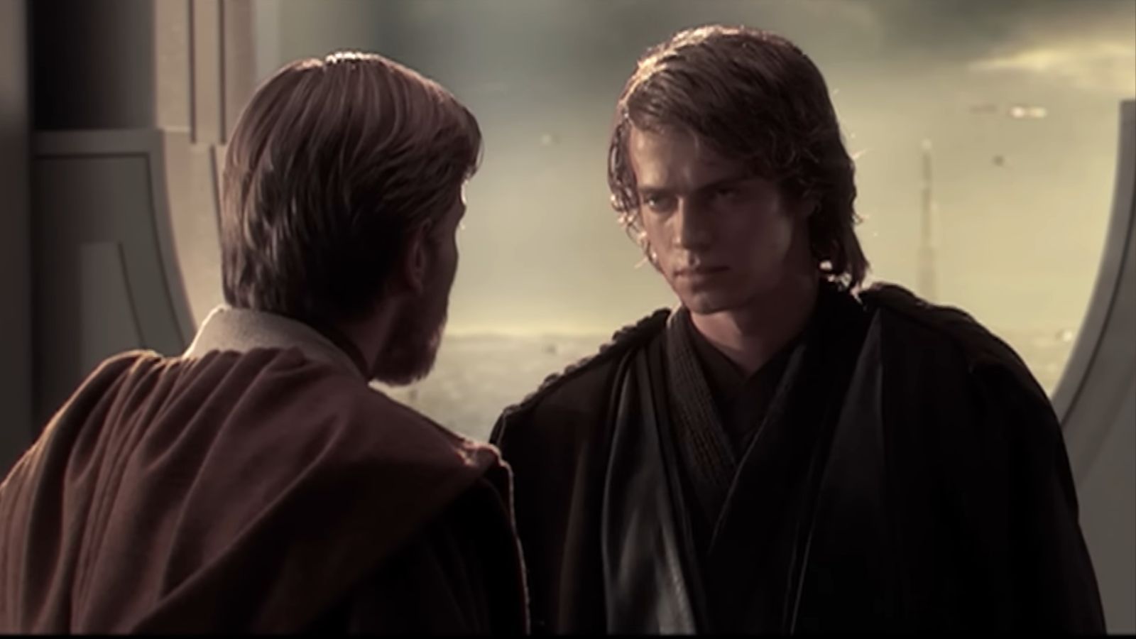 Still from Revenge of the Sith (Image via Youtube @/Star Wars)