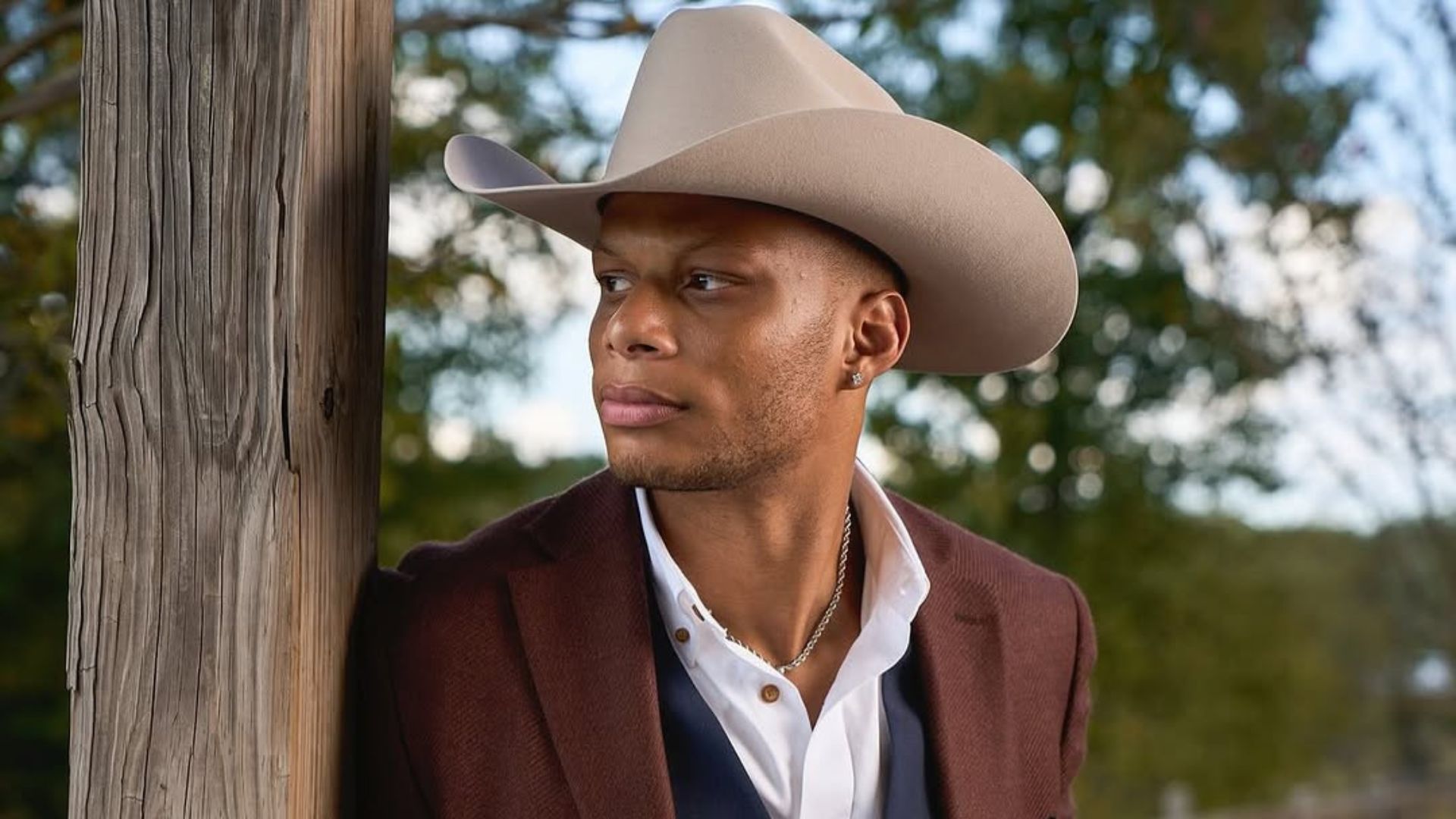 Jay Woods from Farmer Wants a Wife Season 3 | Image via Instagram/ @jmarickwoods