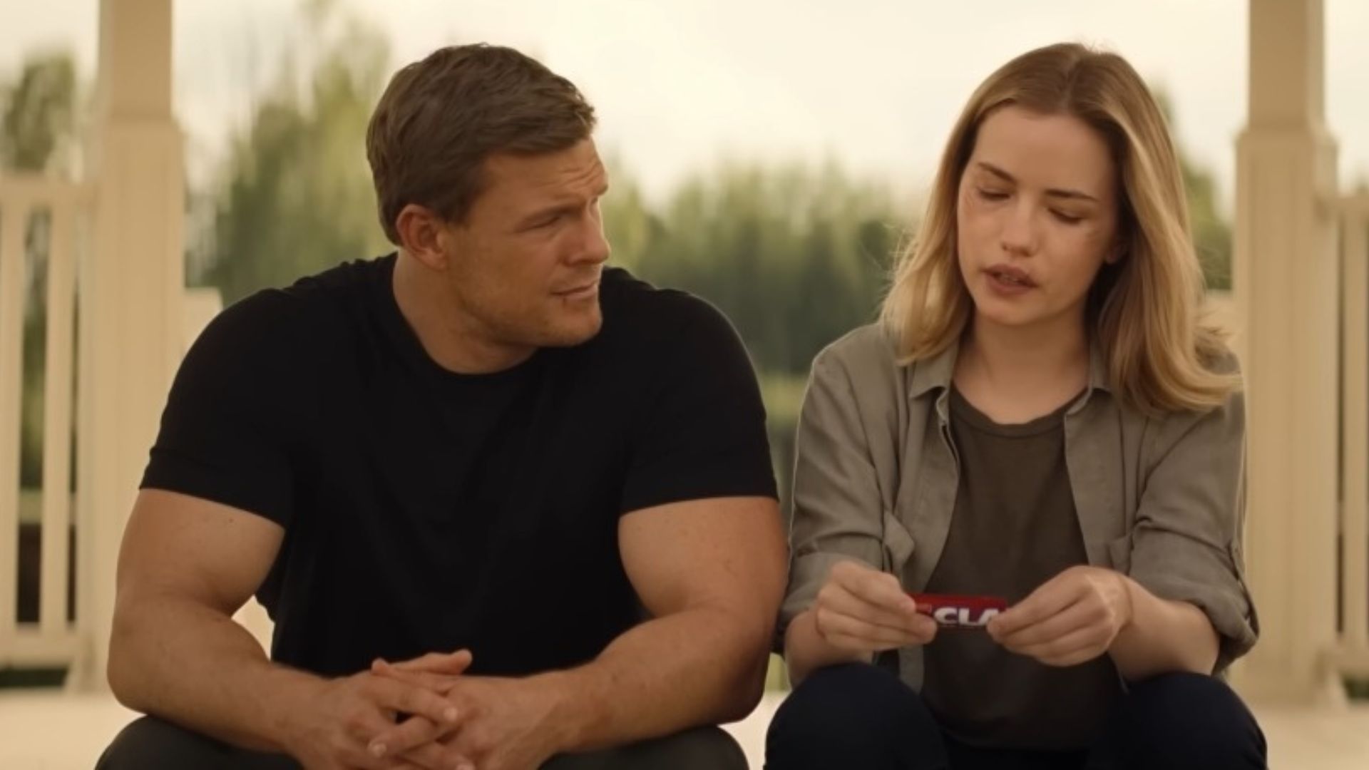Roscoe and Jack Reacher parted ways in The Reacher Season 1 (Image Via YouTube/@PrimeVideo)