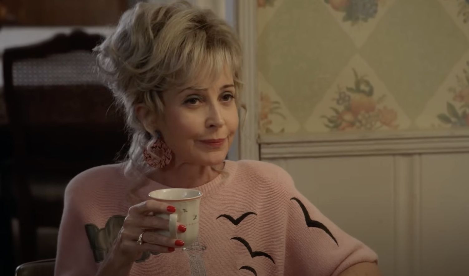 Meemaw&rsquo;s look in Young Sheldon was inspired by a legendary singer (Image via Youtube/@TBS)