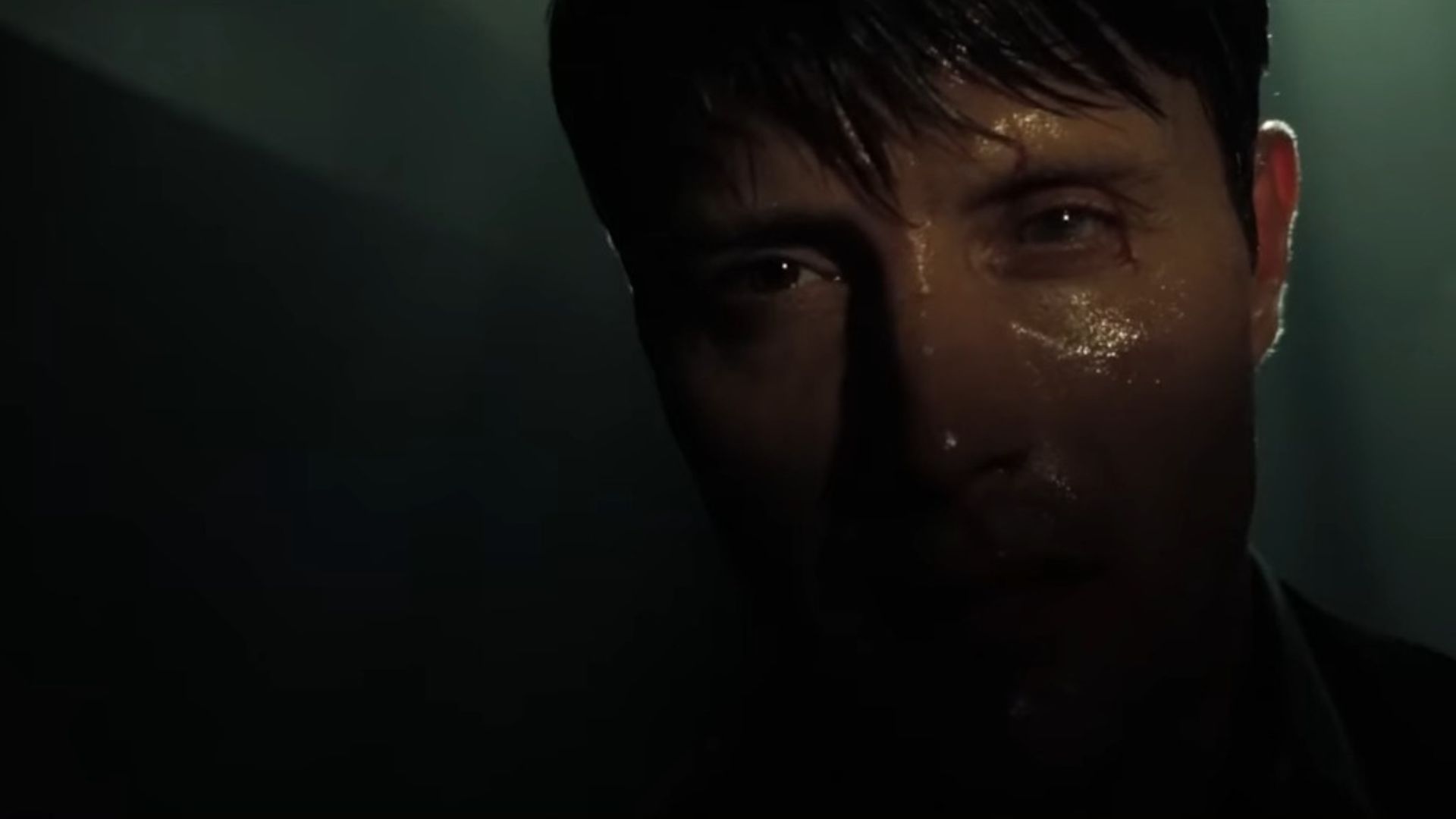 Le Chiffre in Casino Royale (2006) | Image via: Columbia Pictures 