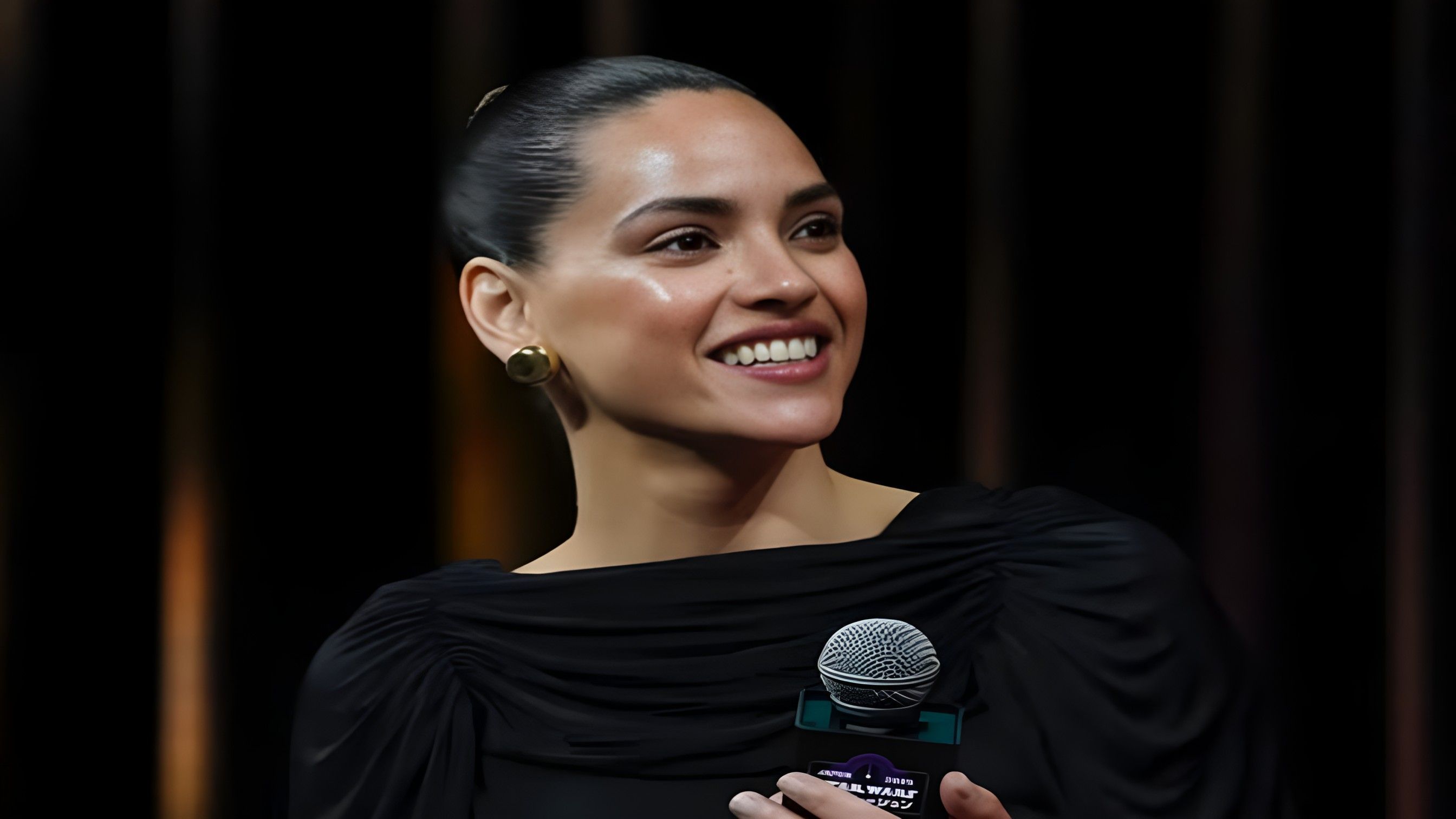 Adria Arjona (Image via Instagram / @adriaarjona )