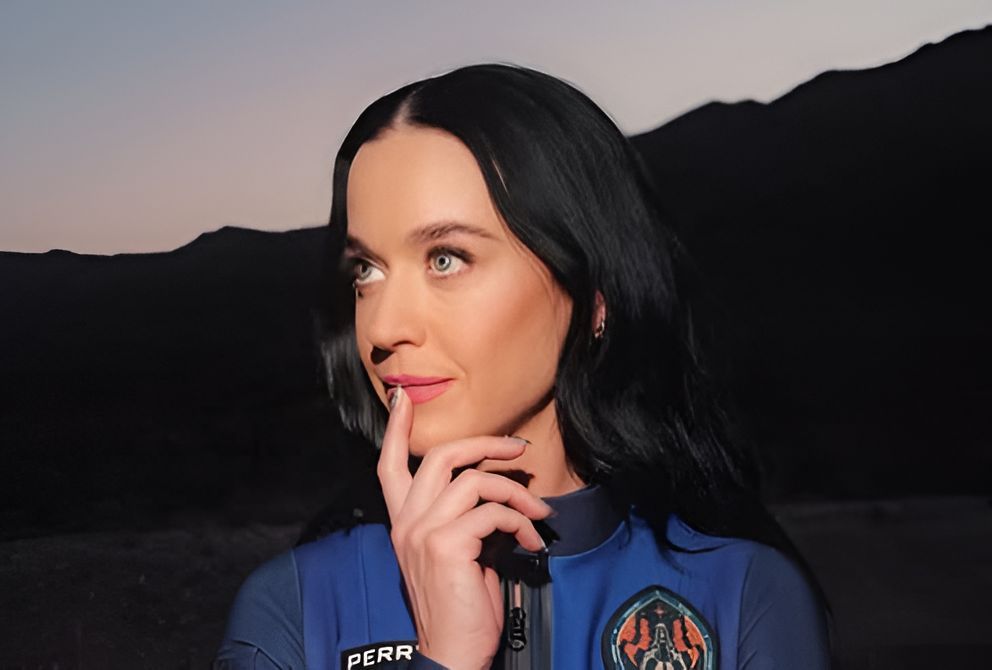 Katy Perry shares tour of her training capsule (image via @katyperry on Instagram)