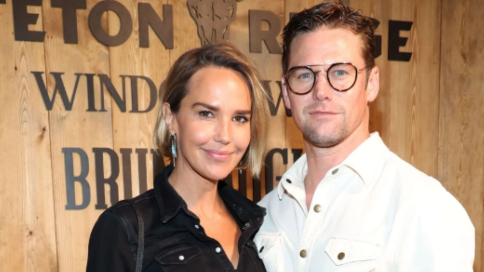 Zach Roerig and Arielle Kebbel seemingly confirm their romance (Image by Kevin Mazur/Getty)