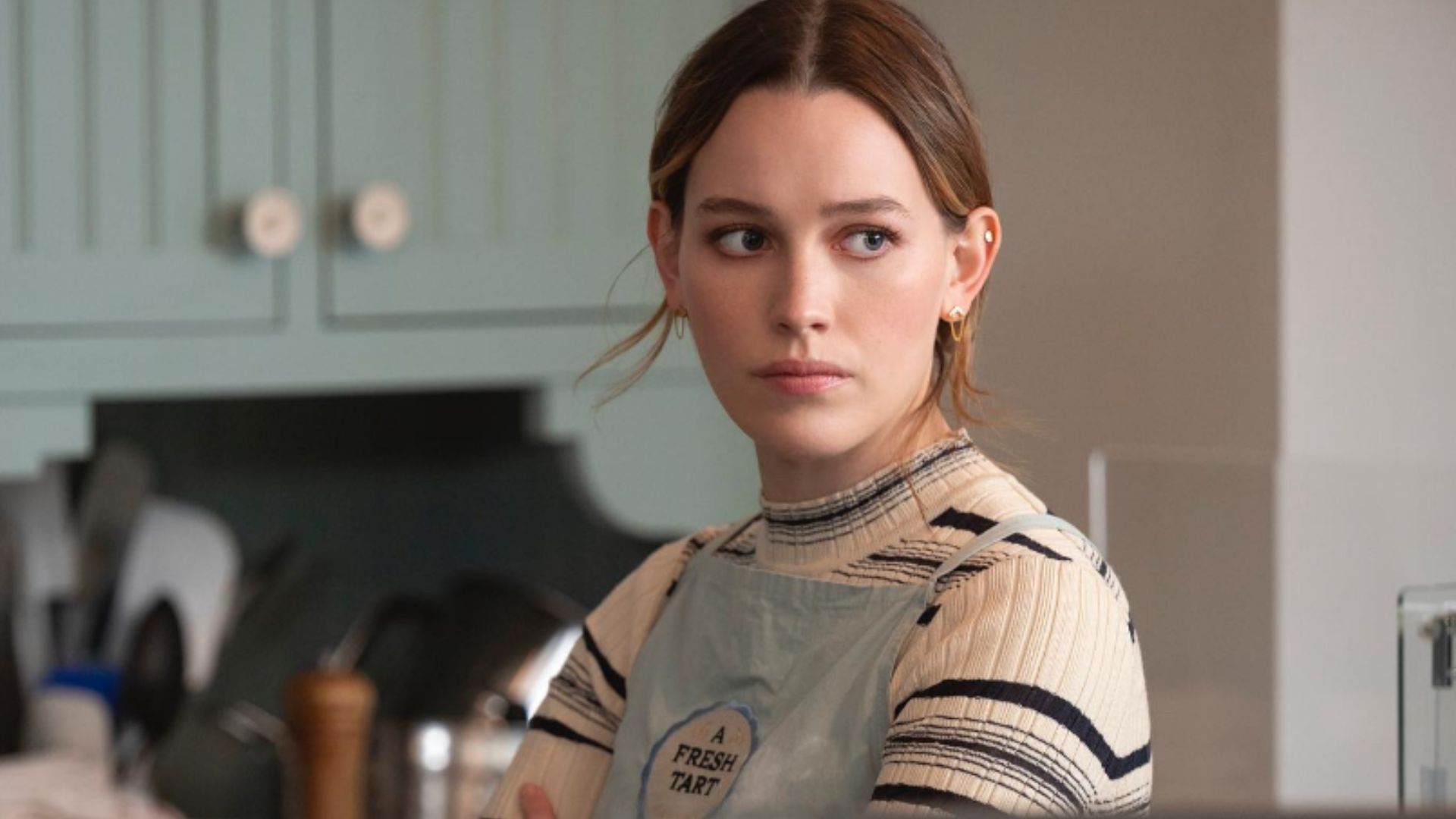 Victoria Pedretti as Love Quinn in You Season 3. (Image via. @younetflix/instagram)