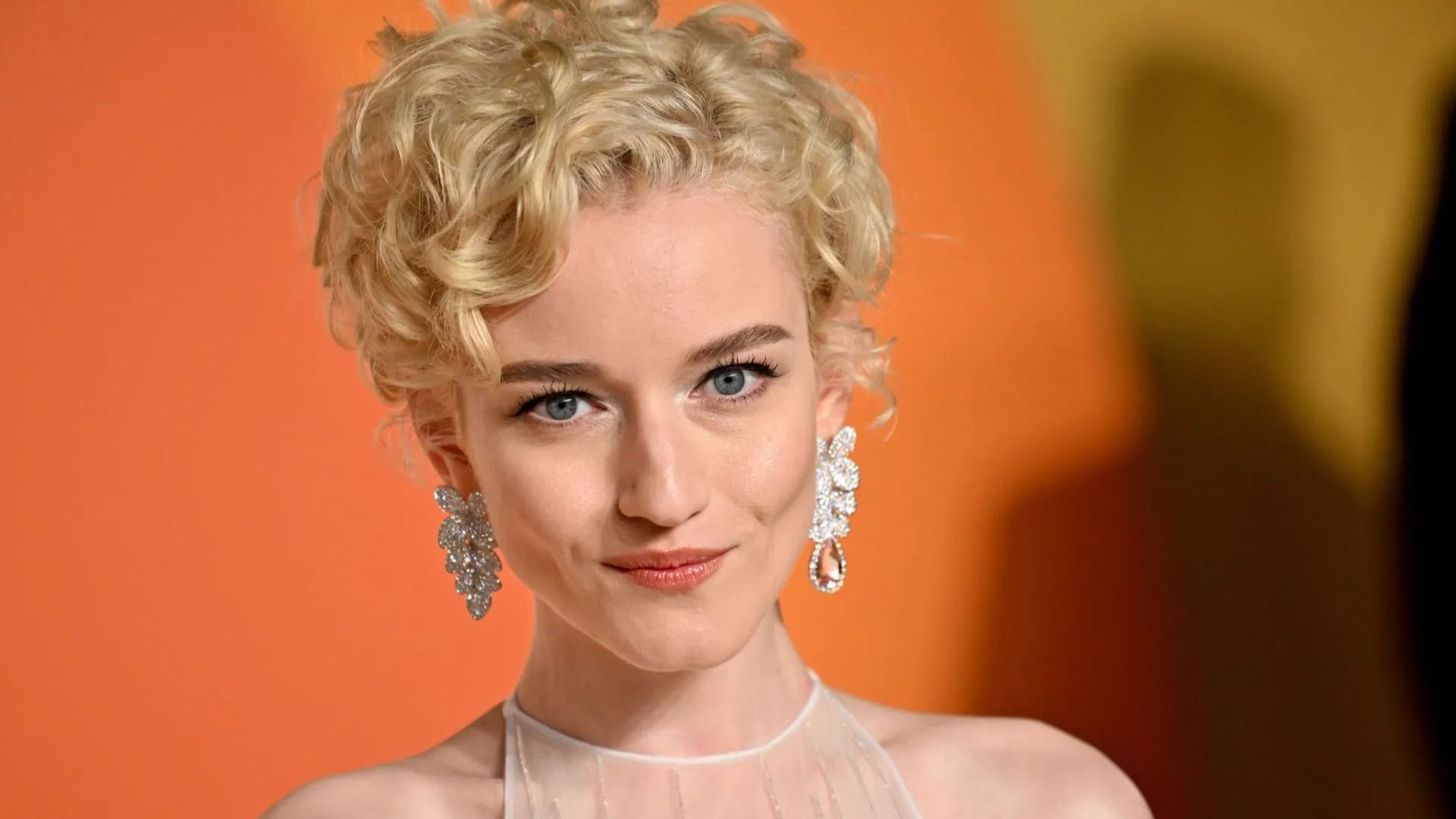 Julia Garner attends the 2025 Vanity Fair Oscar Party Hosted By Radhika Jones - Source: Getty