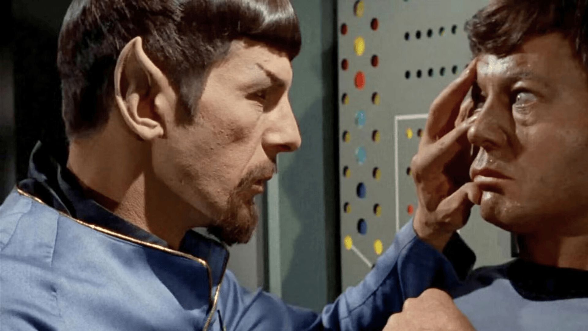 A scene feom Star Trek:The Original Series in which Spock uses the Vulcan Mind Meld | Image via: Paramount