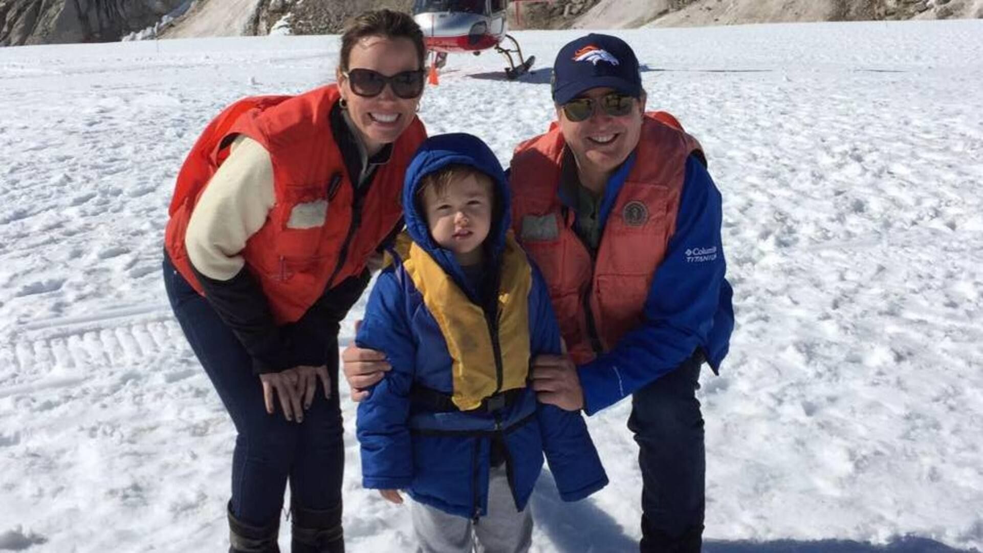 Wendy McMahon with her husband William Burton and son Chase (Image via Facebook/Wendy McMahon Burton)