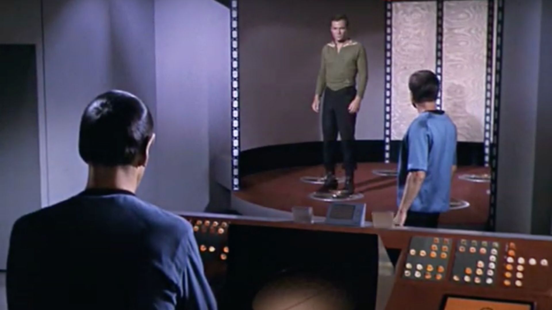 Captain James T. Kirk in Star Trek The Original Series (Image via YouTube/CBS)