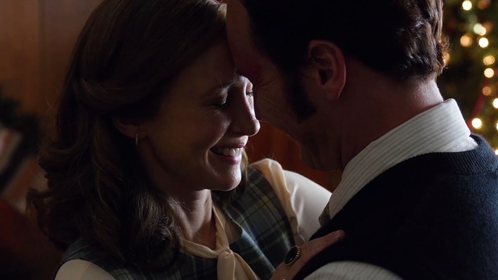 Vera Farmiga and Patrick Wilson as Lorraine and Ed Warren (Image via YouTube @/Warner Bros. Entertainment)