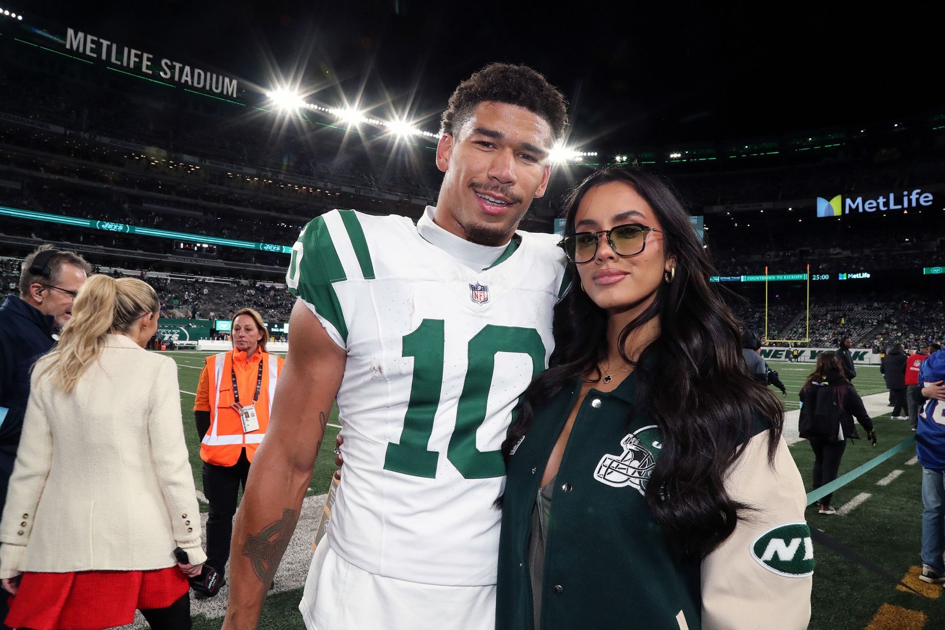 Celebrities Attend The Buffalo Bills vs. New York Jets Game - Source: Getty
