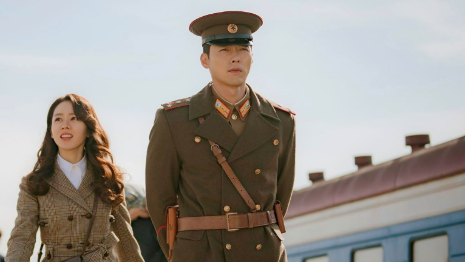 Son Ye-jin and Hyun Bin in Crash Landing on You (Image via tvN)