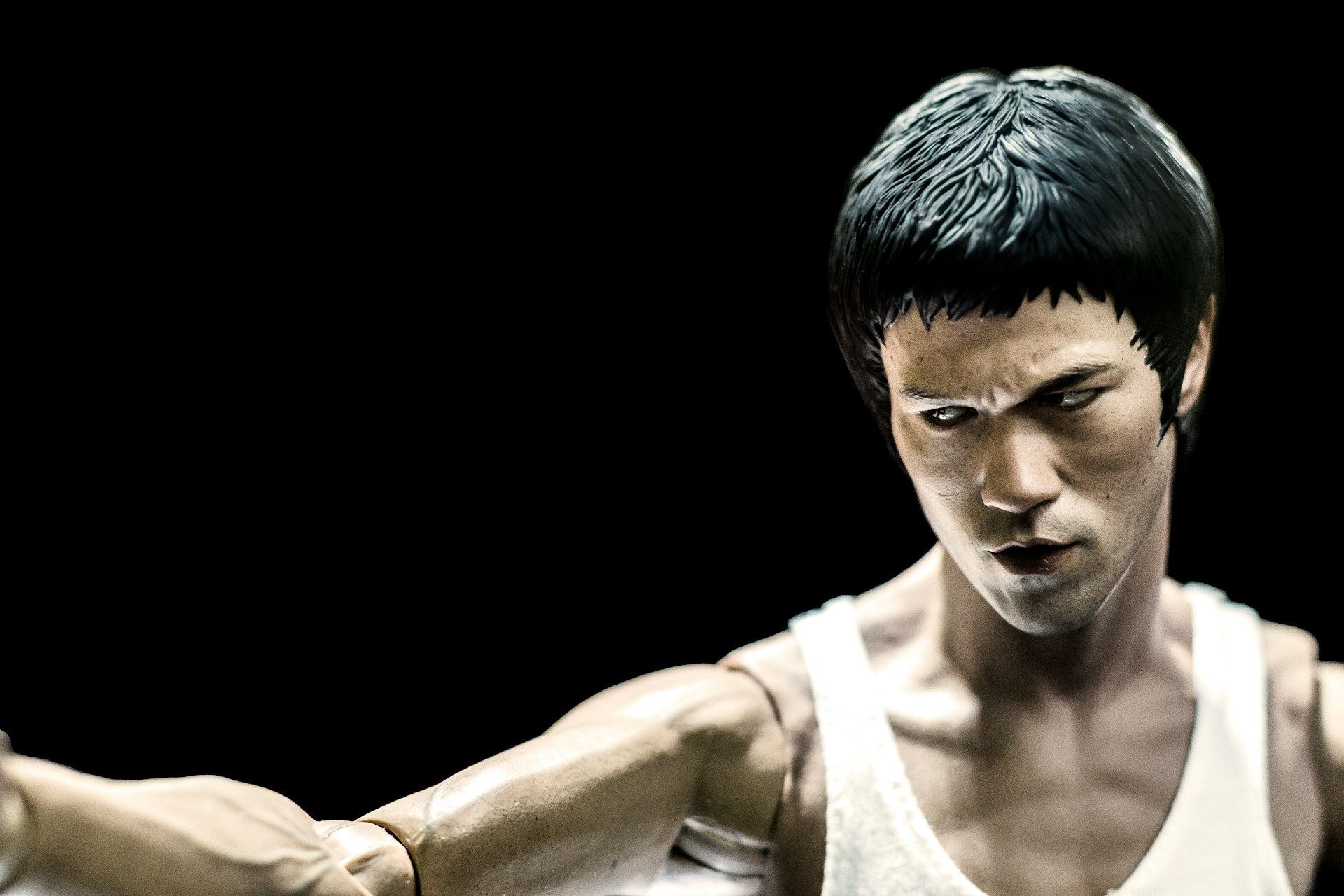 Man doing Kung Fu 