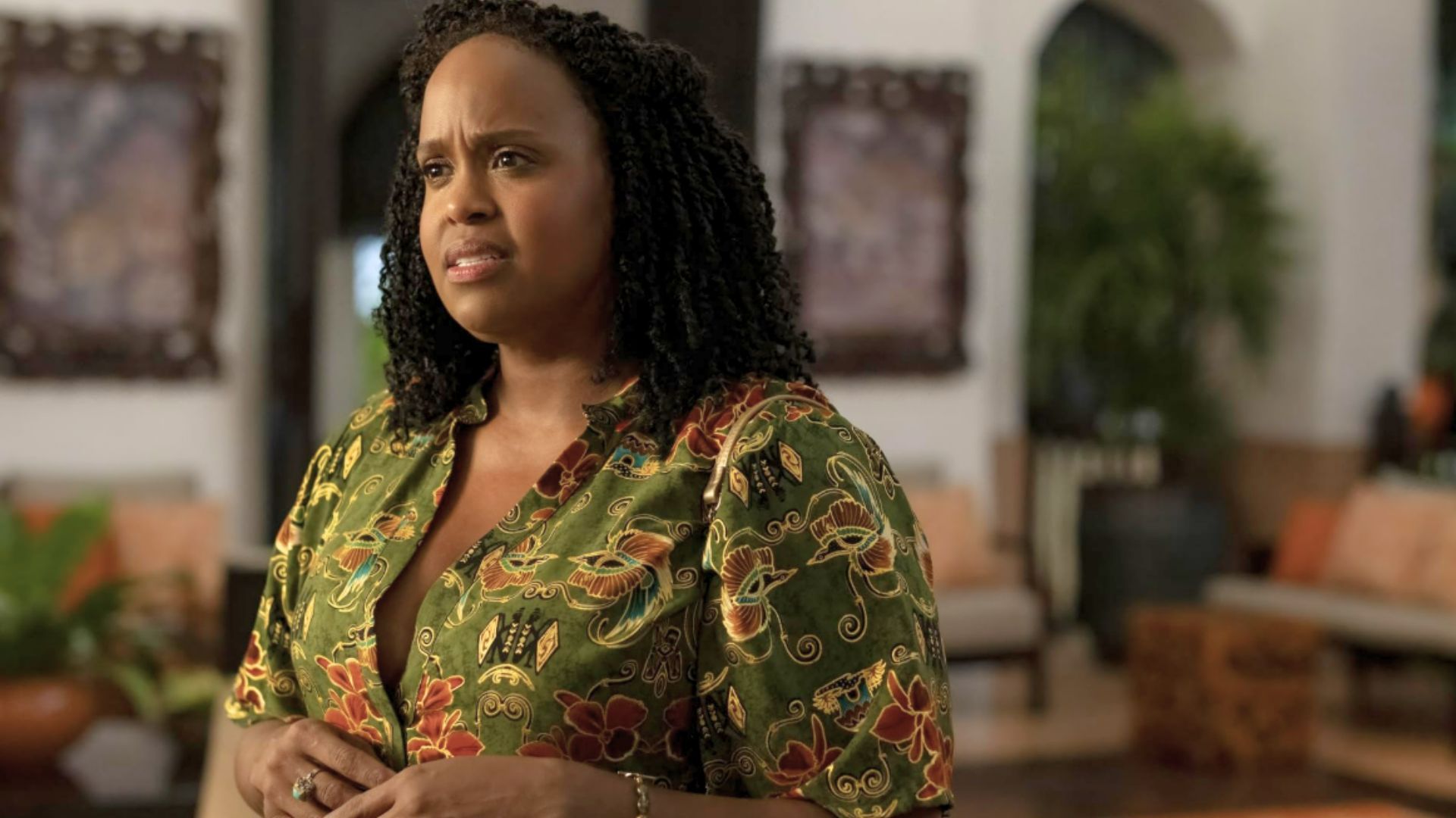 Natasha Rothwell in The White Lotus (Image via HBO)