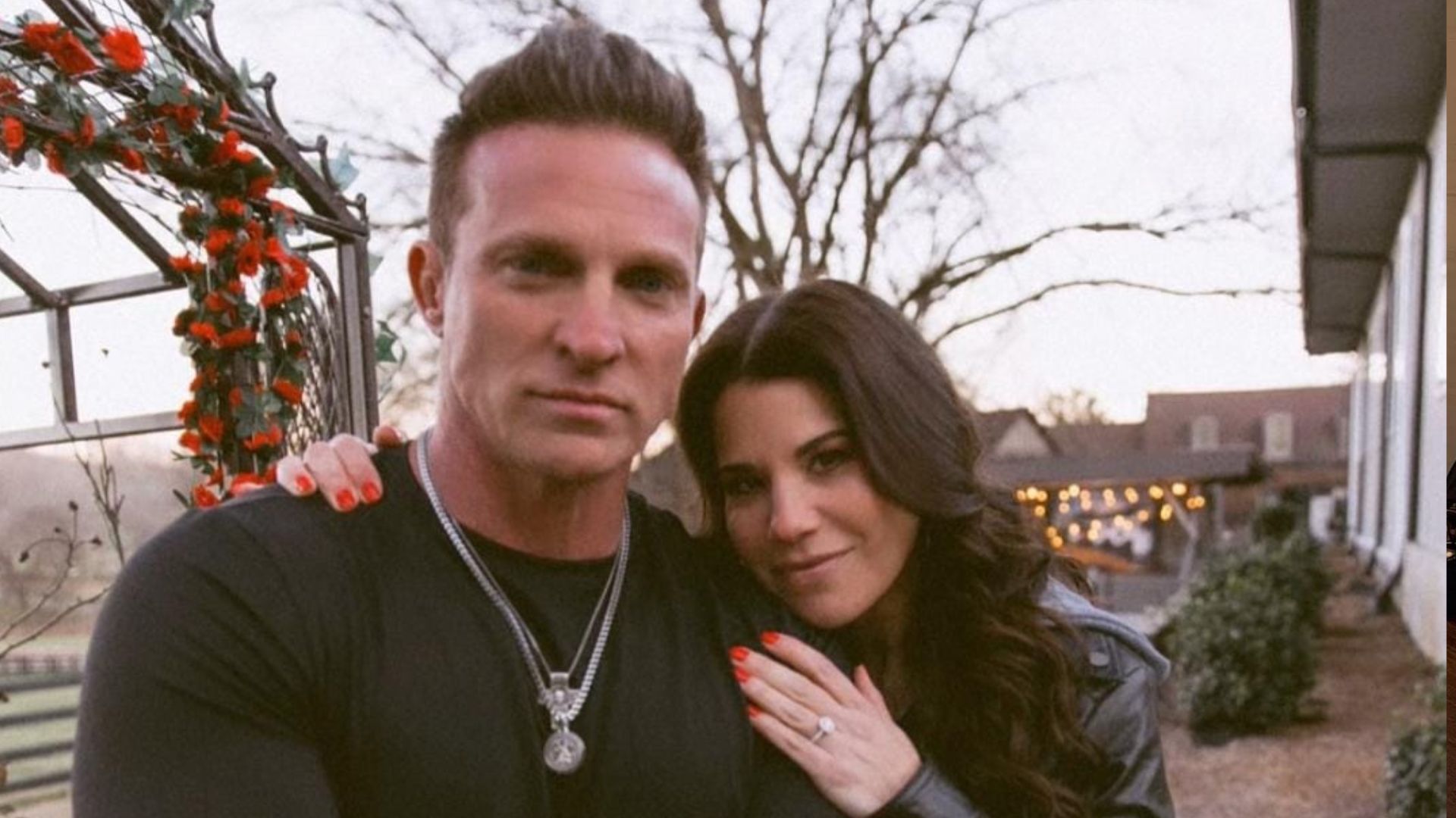 Steve Burton married chef Michelle Lundstorm in private ceremony. (via/ Instagram/themoneymichelle)