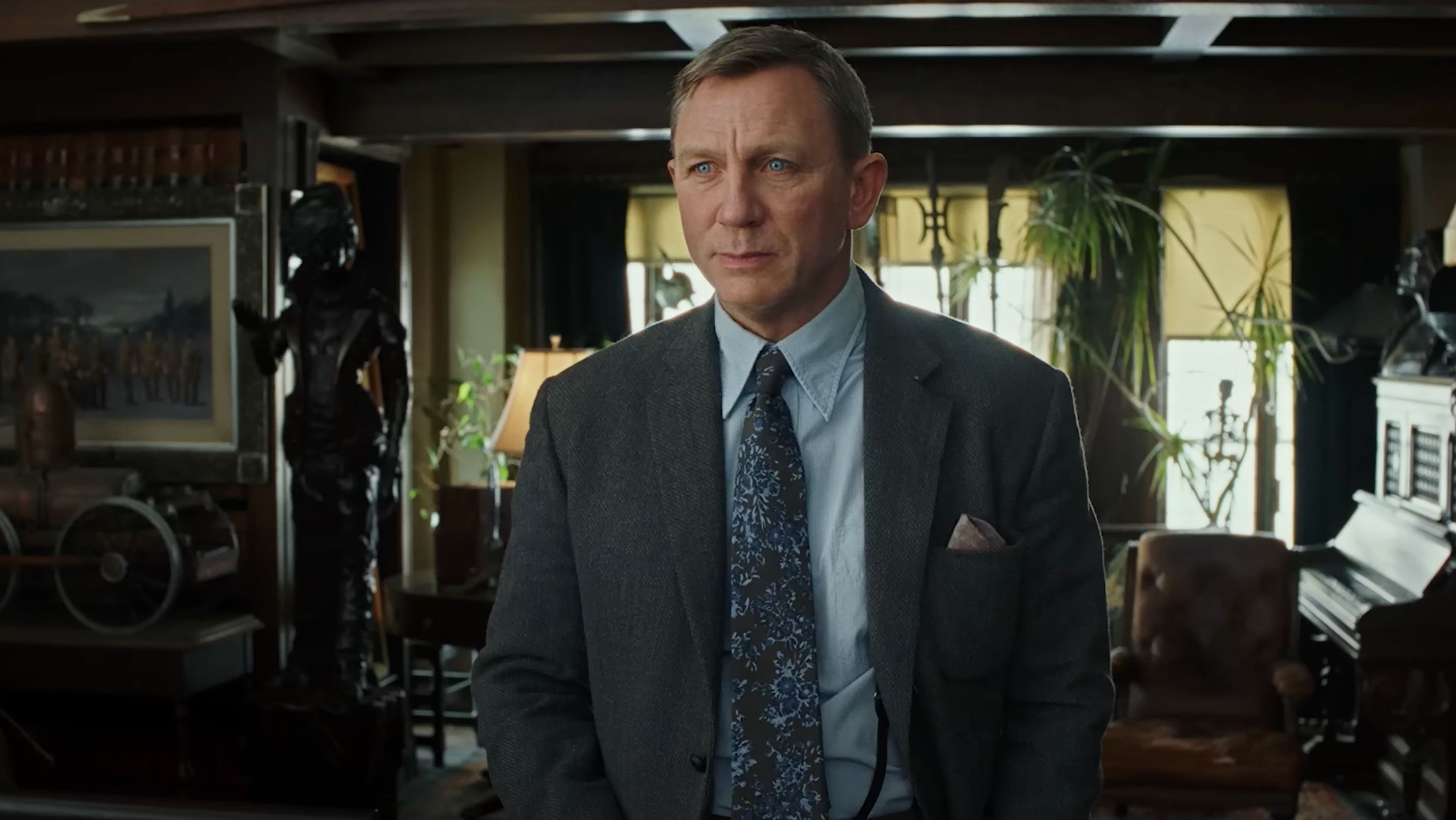 A still from Knives Out, the 2019 movie (Image via YouTube/@LionsgateMovies) 