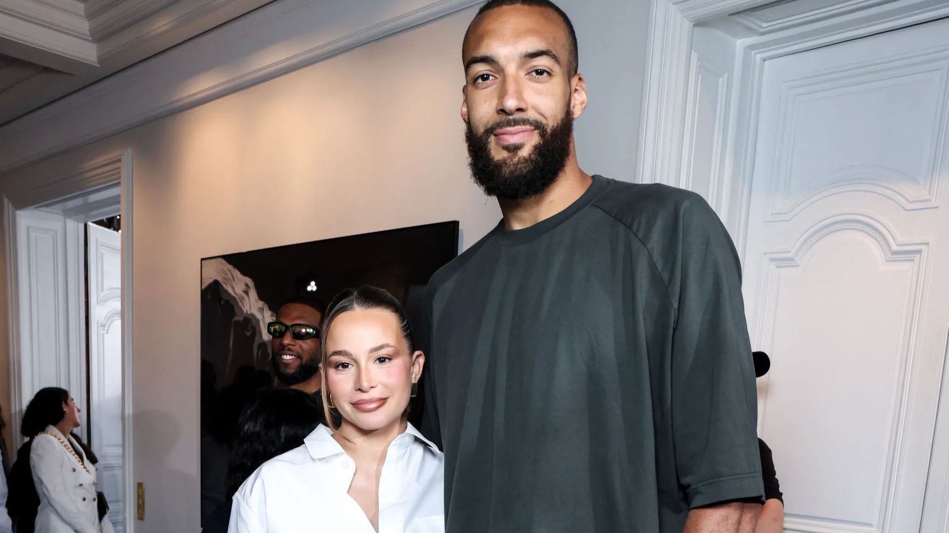 Rudy Gobert and Julia Bonilla at Paris Fashion Week - Menswear Spring/Summer 2025 - Source: Getty