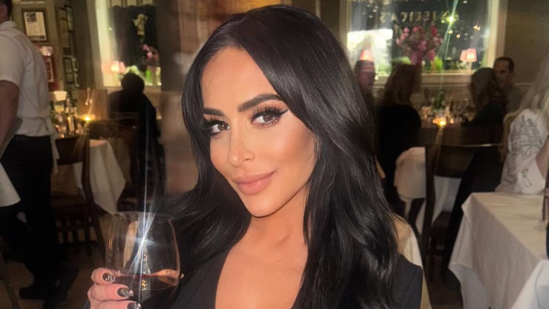 Angelina Pivarnick from Jersey Shore: Family Vacation | Image via Instagram/ @angelinamtv
