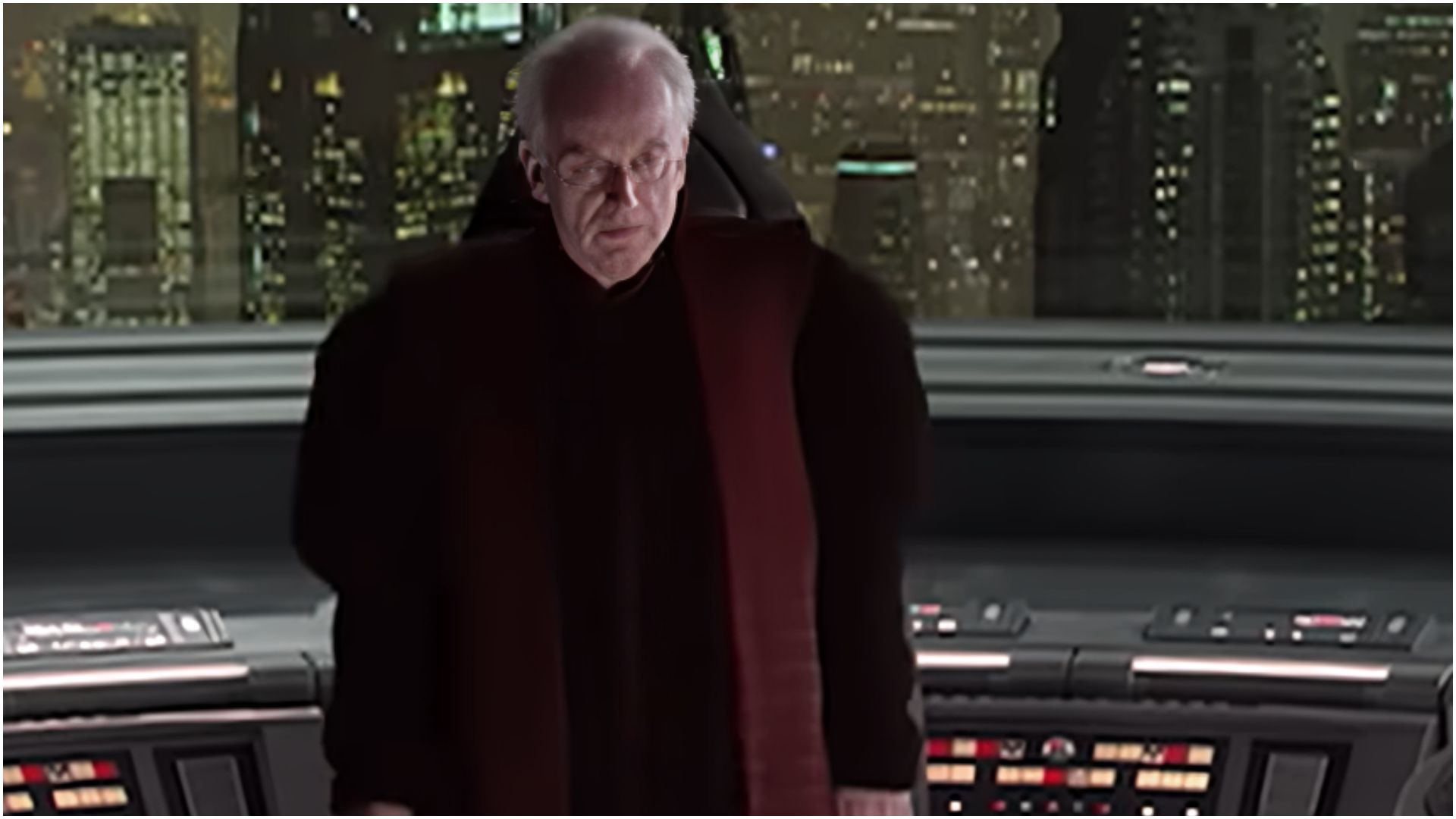 A still from Star Wars Revenge of the Sith | Image via Star Wars YouTube