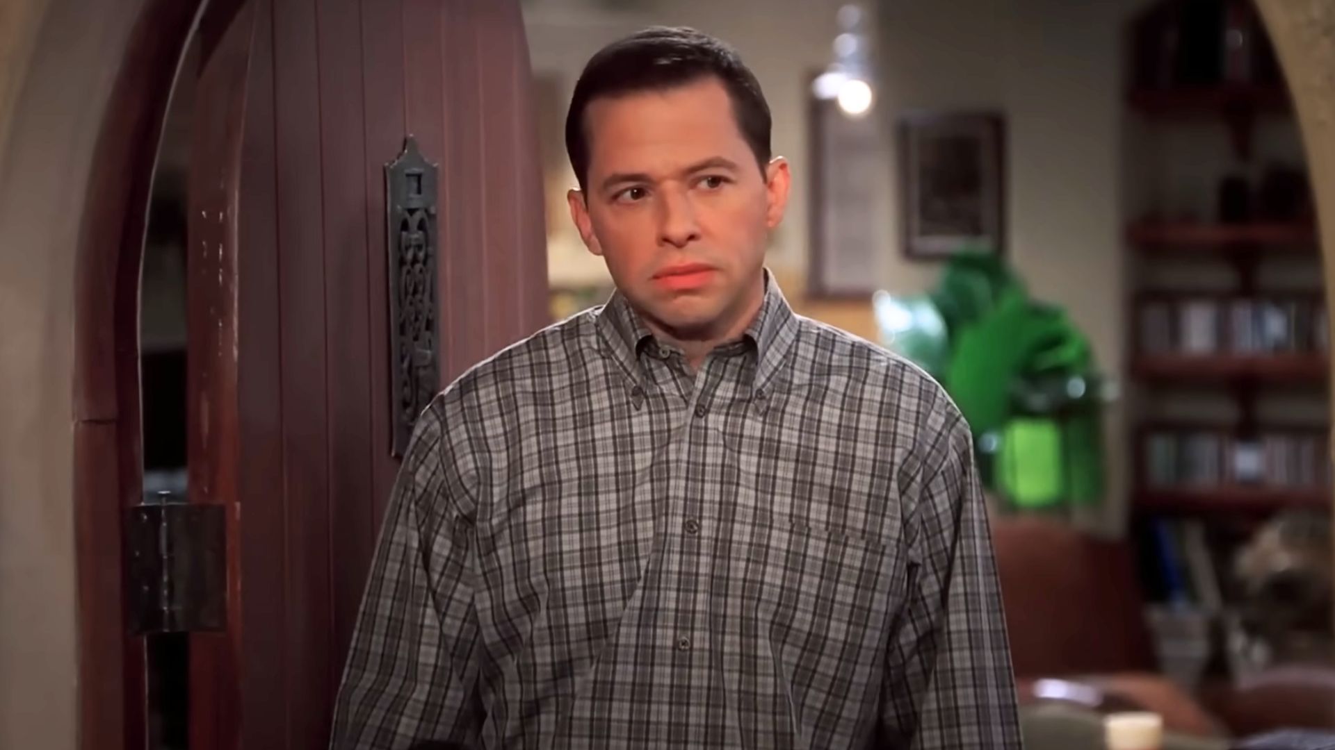 Jon Cryer in Two and a Half Men | Image via Warner Bros. Television