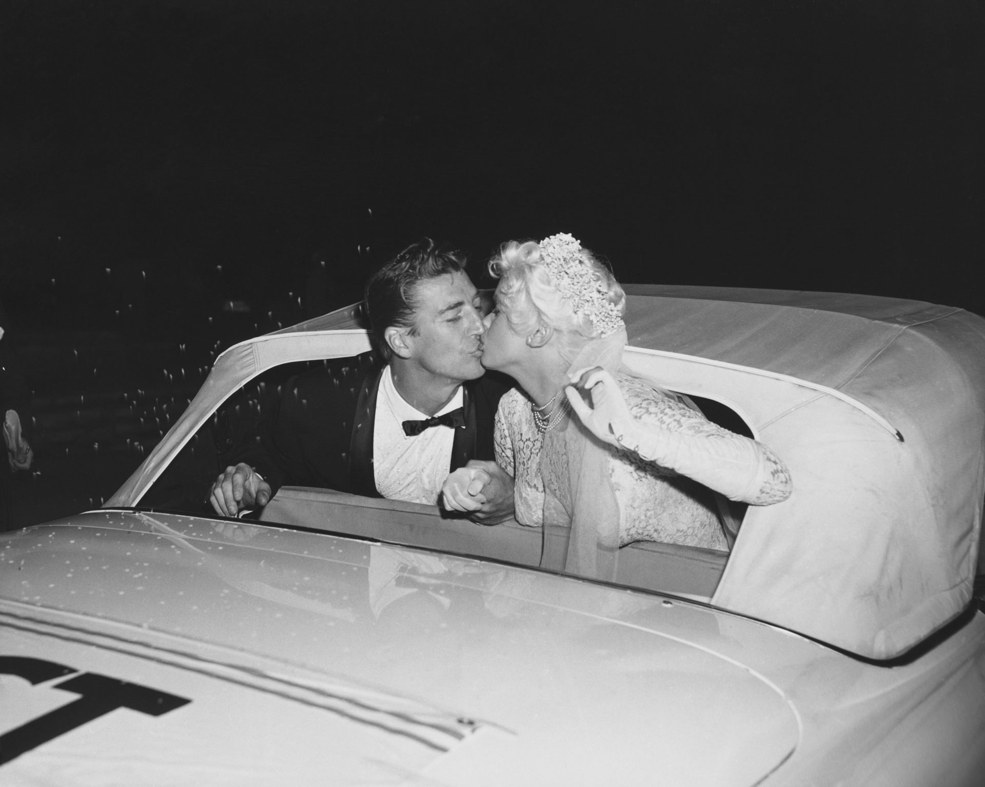 Mickey Hargitay and Jayne Mansfield Kissing - Source: Getty