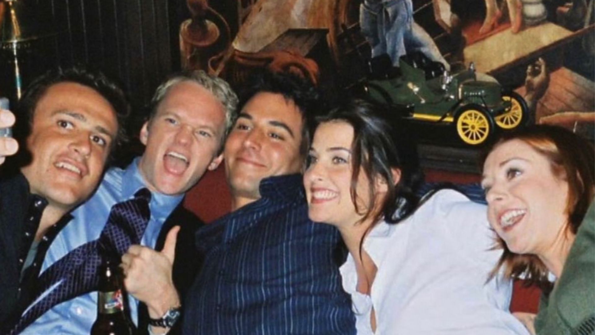 How I Met Your Mother is a hugely popular sit-com (Image via Instagram / joshradnor)