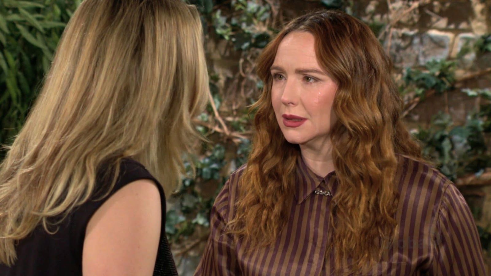 EntMariah confesses to Tessa on The Young and the Restless | Image: CBS
