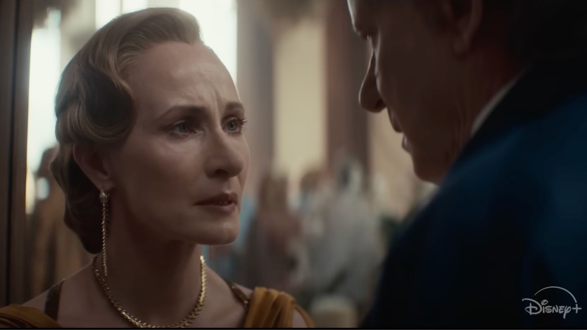 Mon Mothma played by Genevieve O